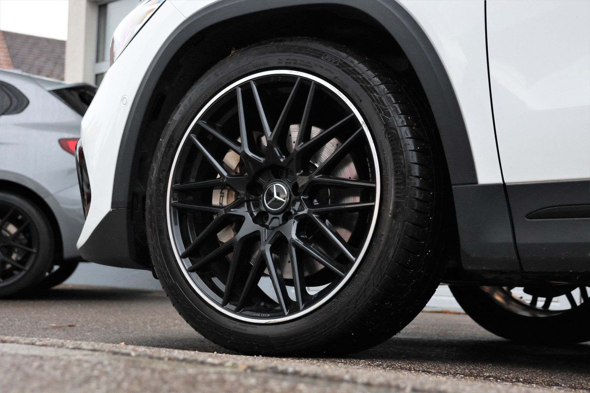MERCEDES-BENZ GLA 35 AMG 4Matic 8G-Speedshift DCT (CH)-image-6