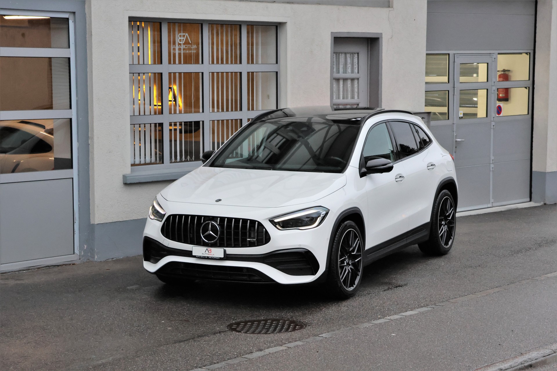 MERCEDES-BENZ GLA 35 AMG 4Matic 8G-Speedshift DCT (CH)