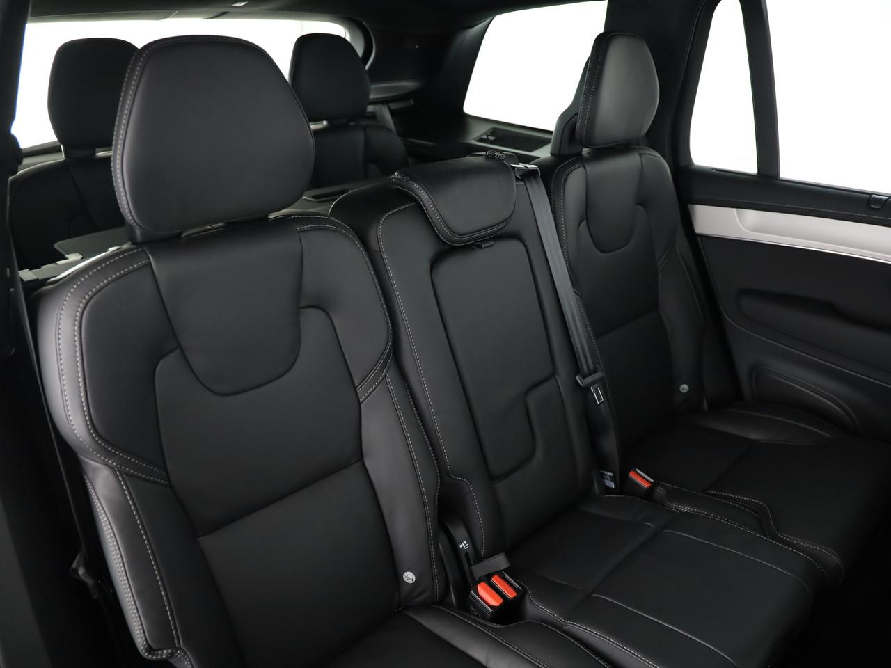 VOLVO XC90 2.0 T8 TE Black Edition eAWD-image-18