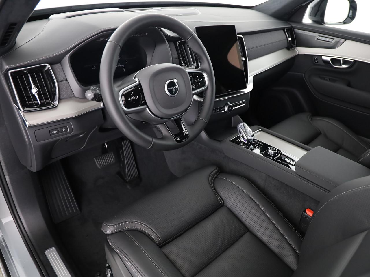 VOLVO XC90 2.0 T8 TE Black Edition eAWD-image-9