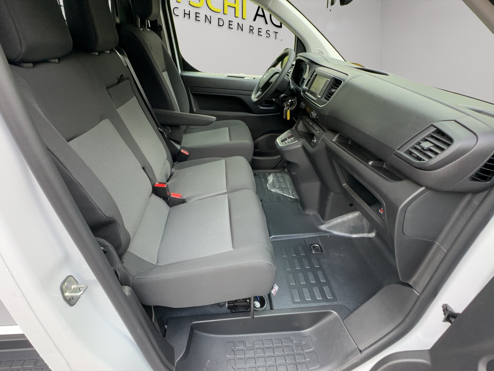 OPEL Vivaro-e Cargo 2.7t M 50 kWh-image-14
