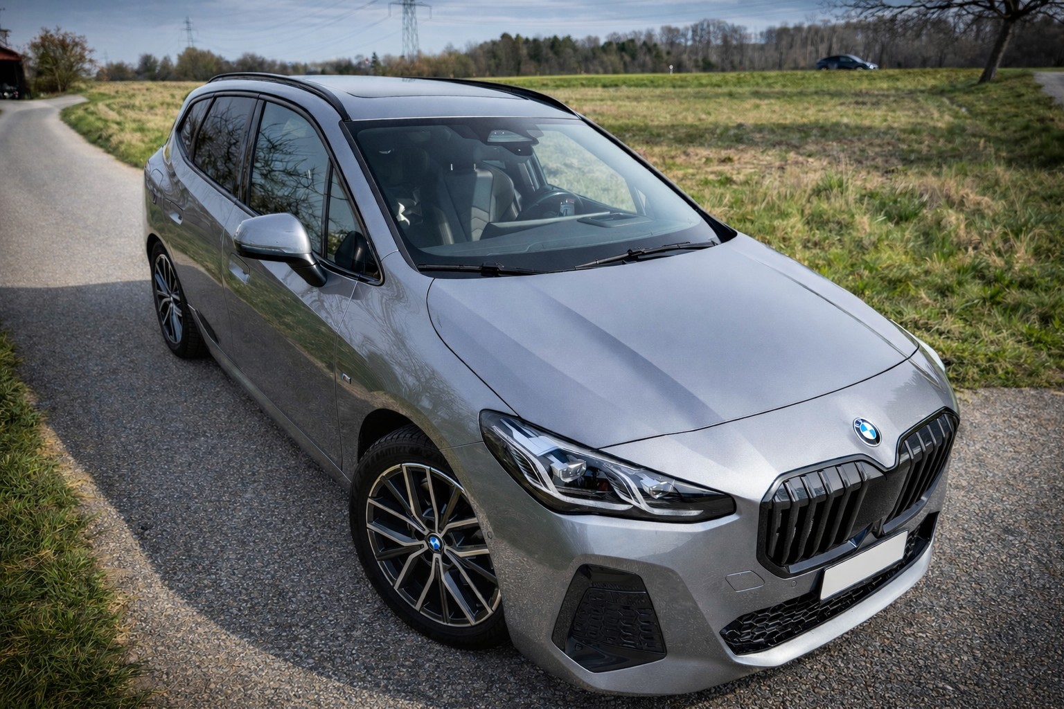 BMW 223i Active Tourer xDrive M Sport DKG I Attelage I Toit Panoramique I 8 roues/pneus I Leasing sans apport dès 379.– / mois