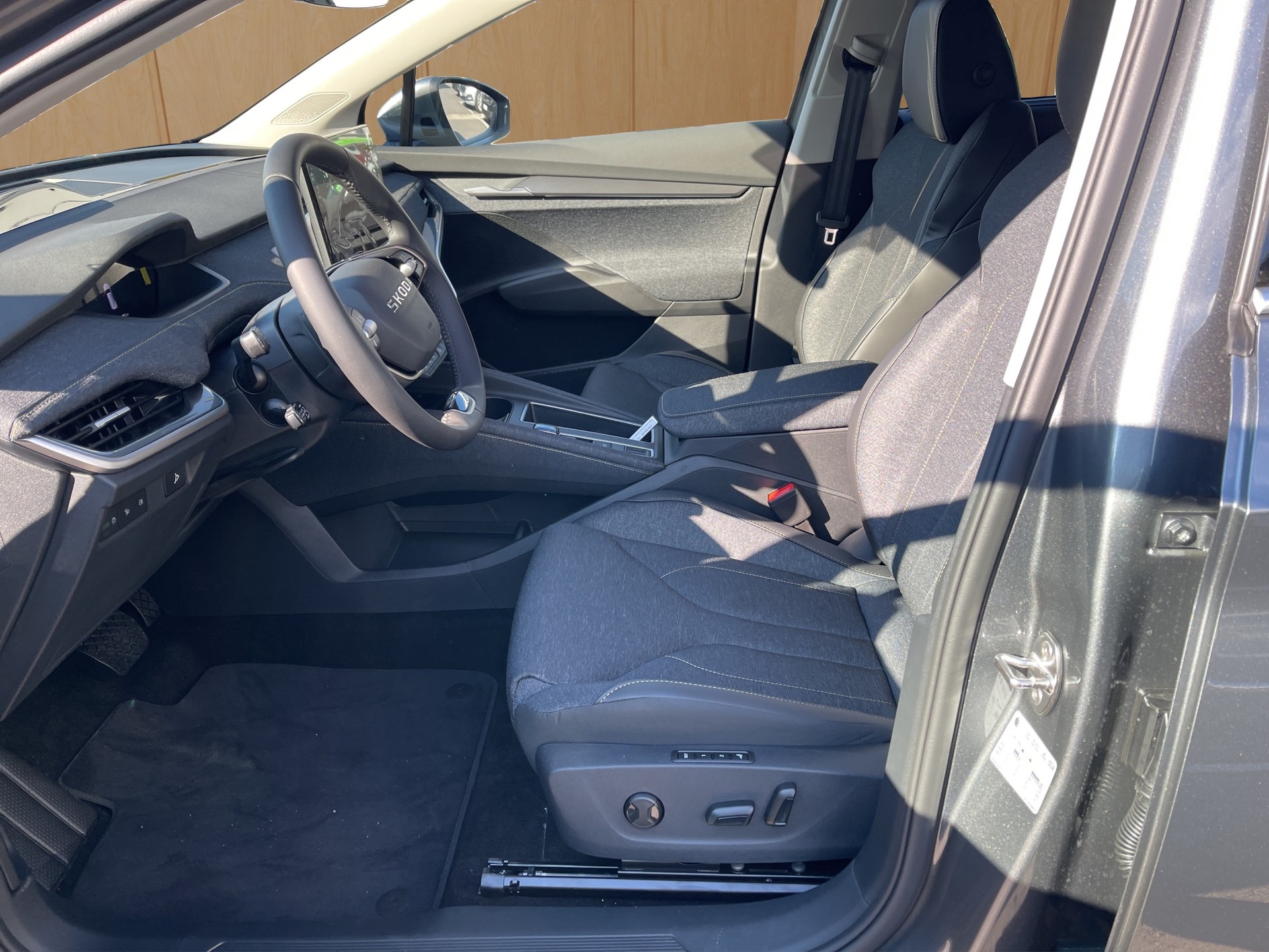 SKODA Elroq 85-image-6