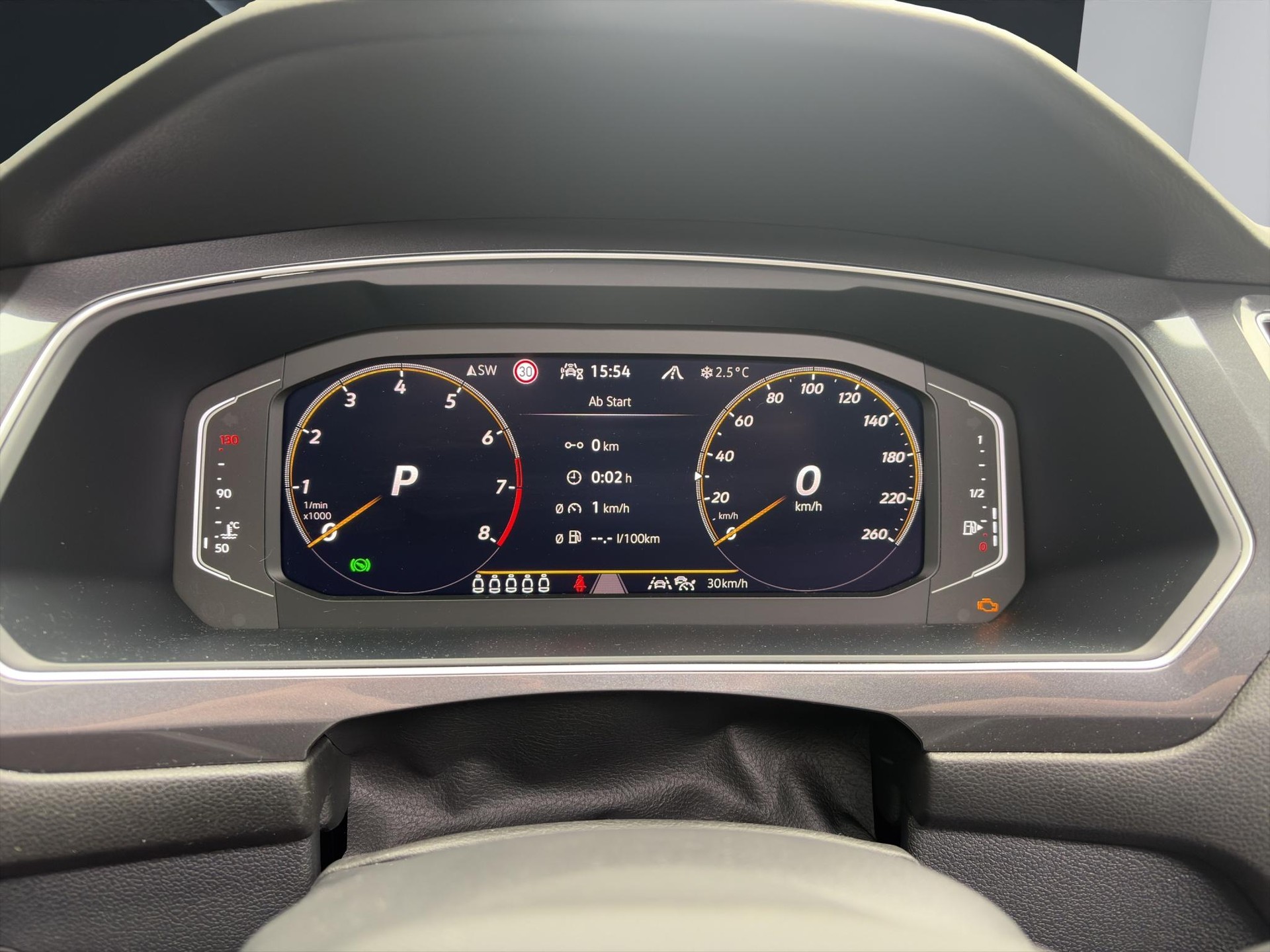 VW Tiguan Allspace 2.0 TSI R-Line DSG-image-8