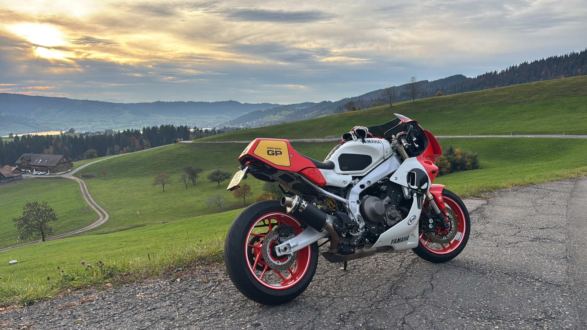 YAMAHA XSR 900 GP-image-0
