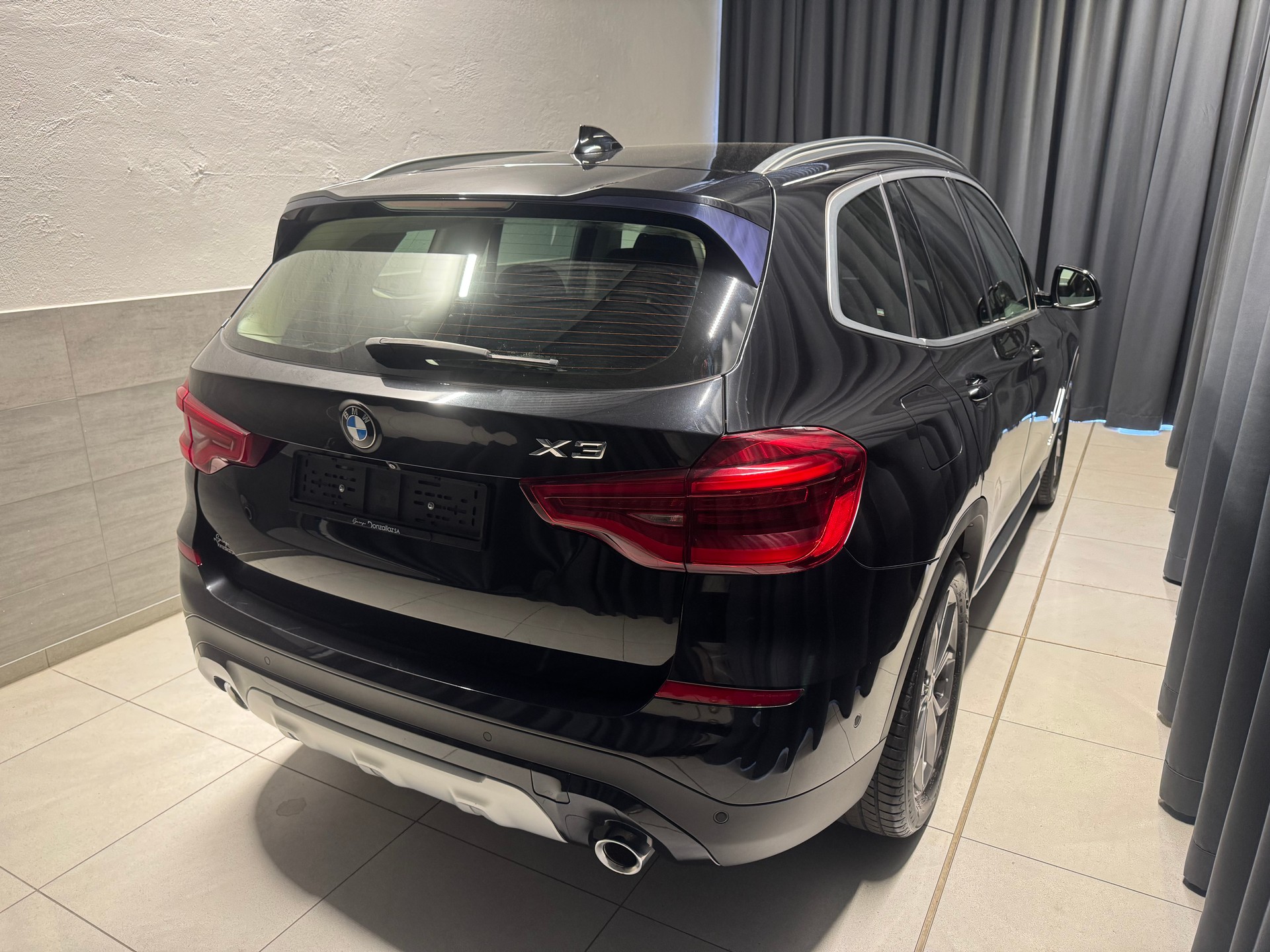 BMW X3 xDrive 20d xLine Steptronic(M)(80)-image-5
