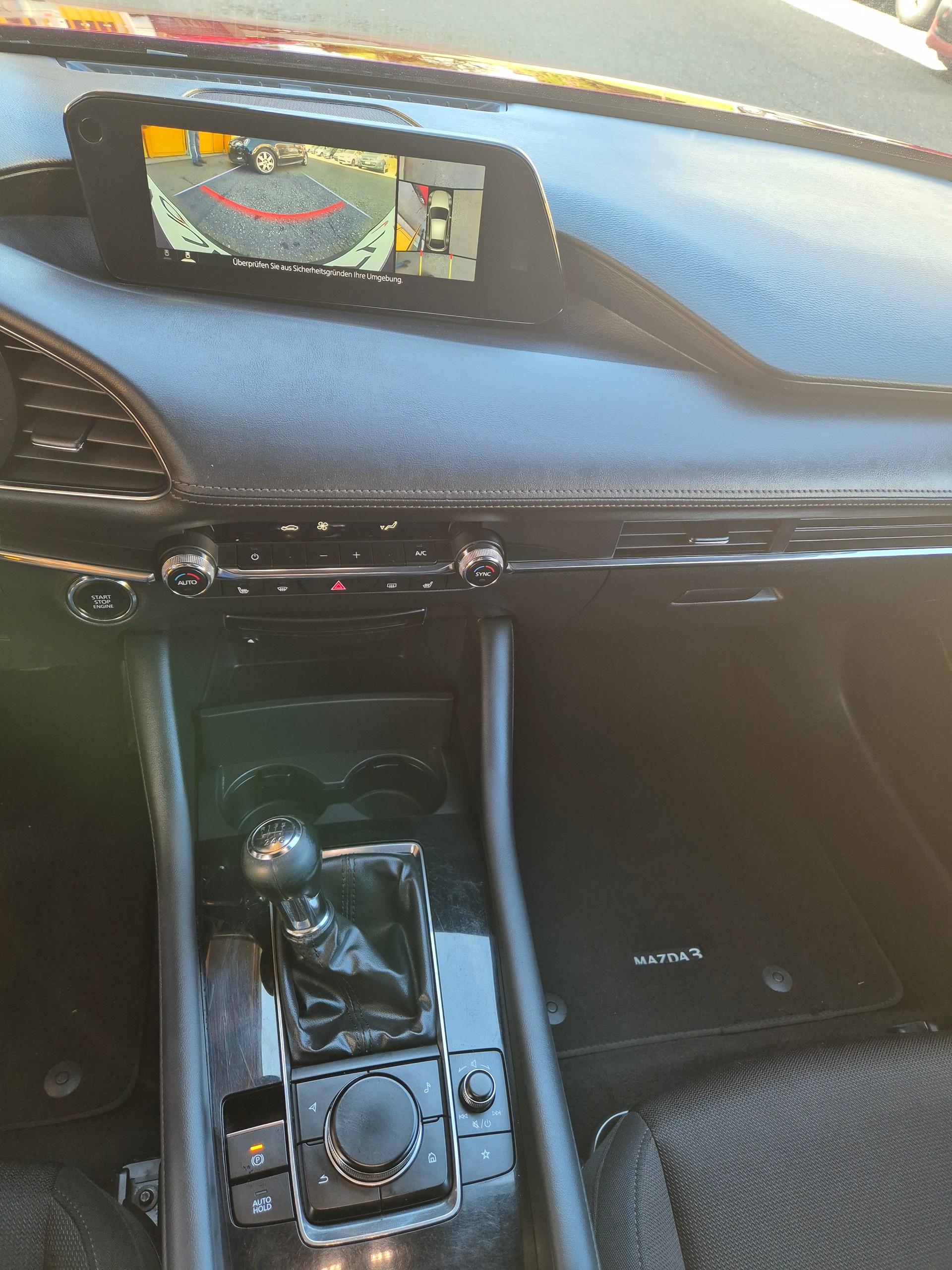 MAZDA 3 Hatchback SKYACTIV-X M Hybrid 180 Revolution AWD-image-17