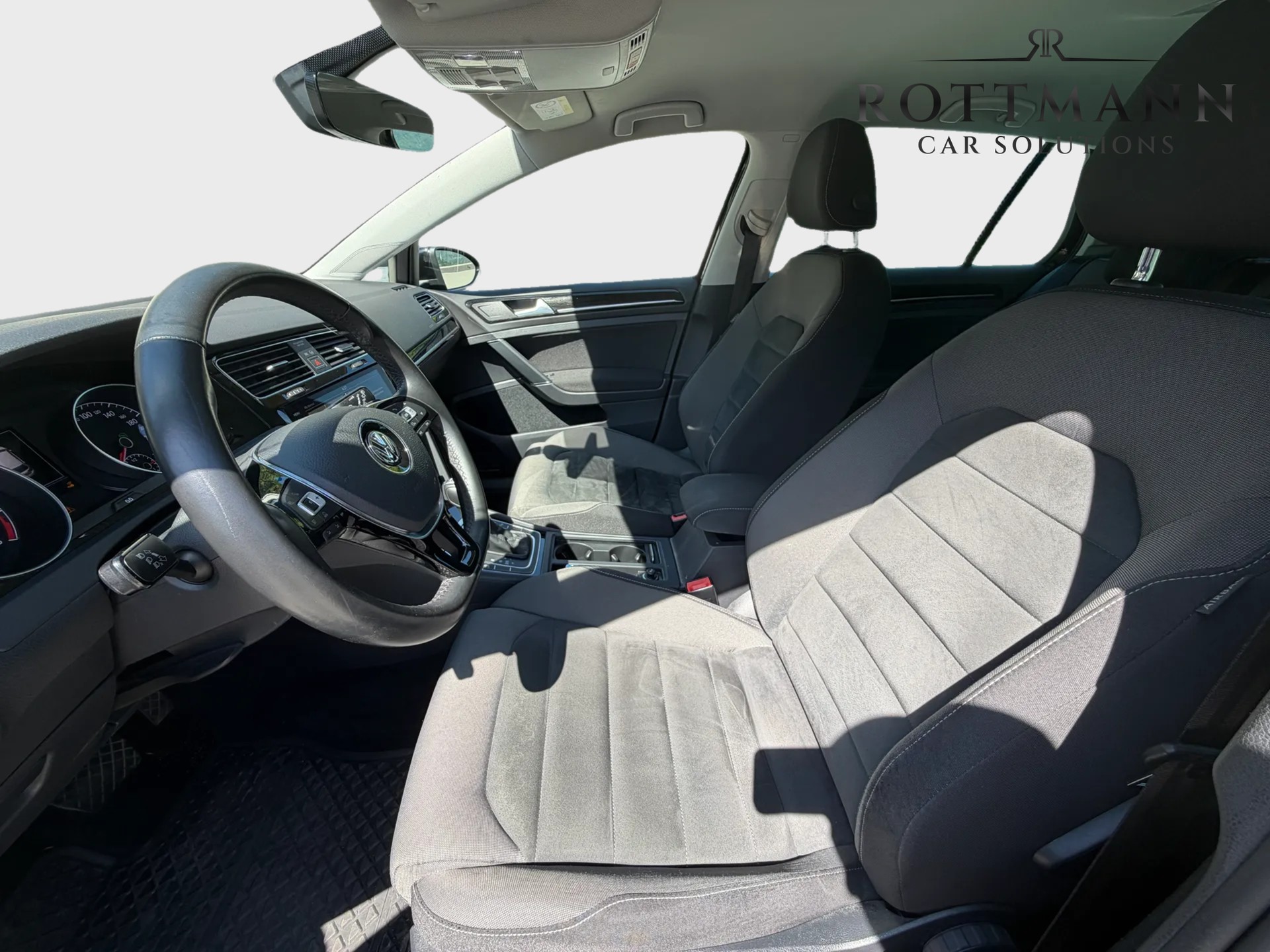 VW Golf 1.4 TSI Highline DSG-image-8