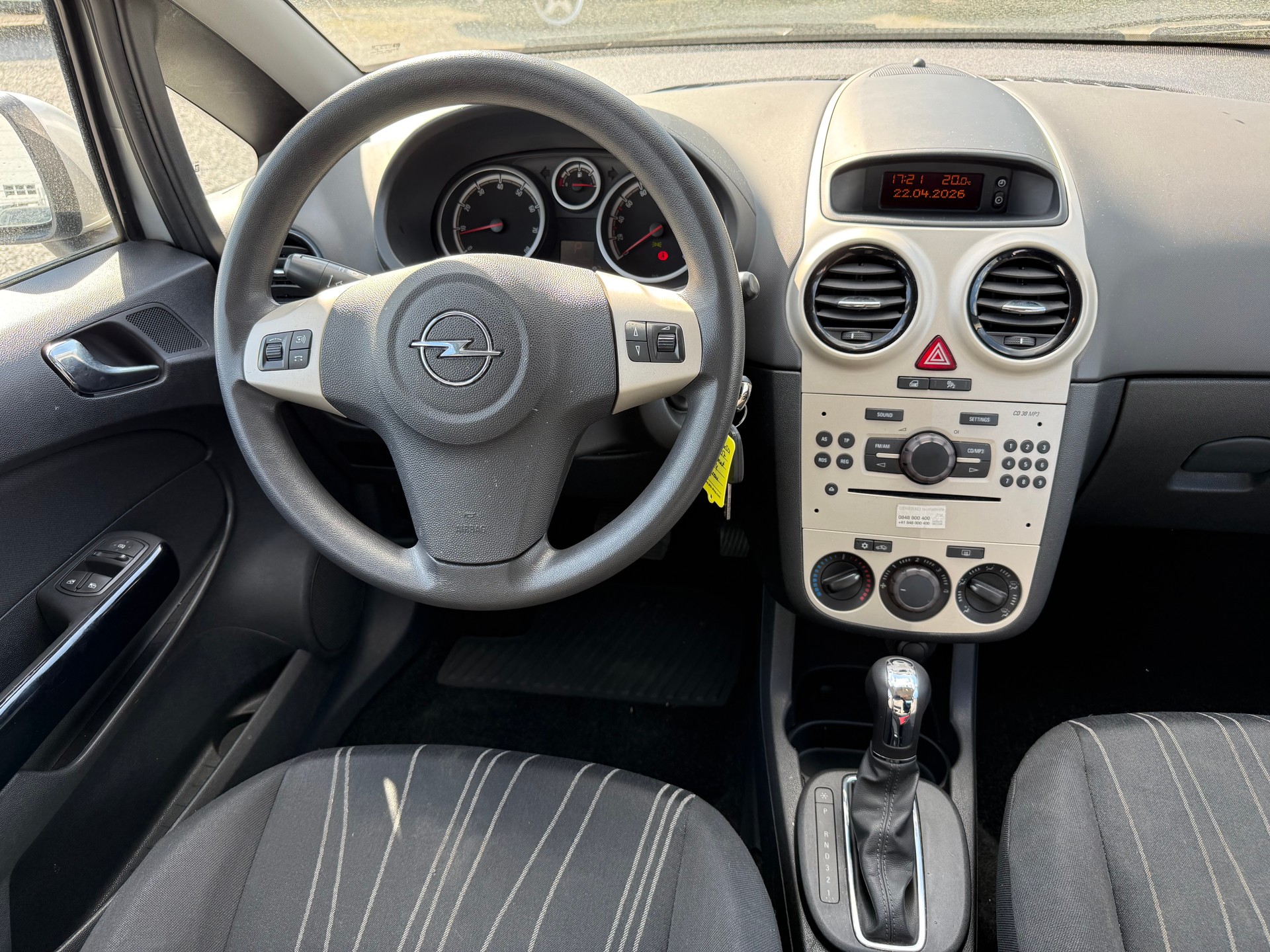OPEL Corsa 1.4 TP Enjoy-image-12