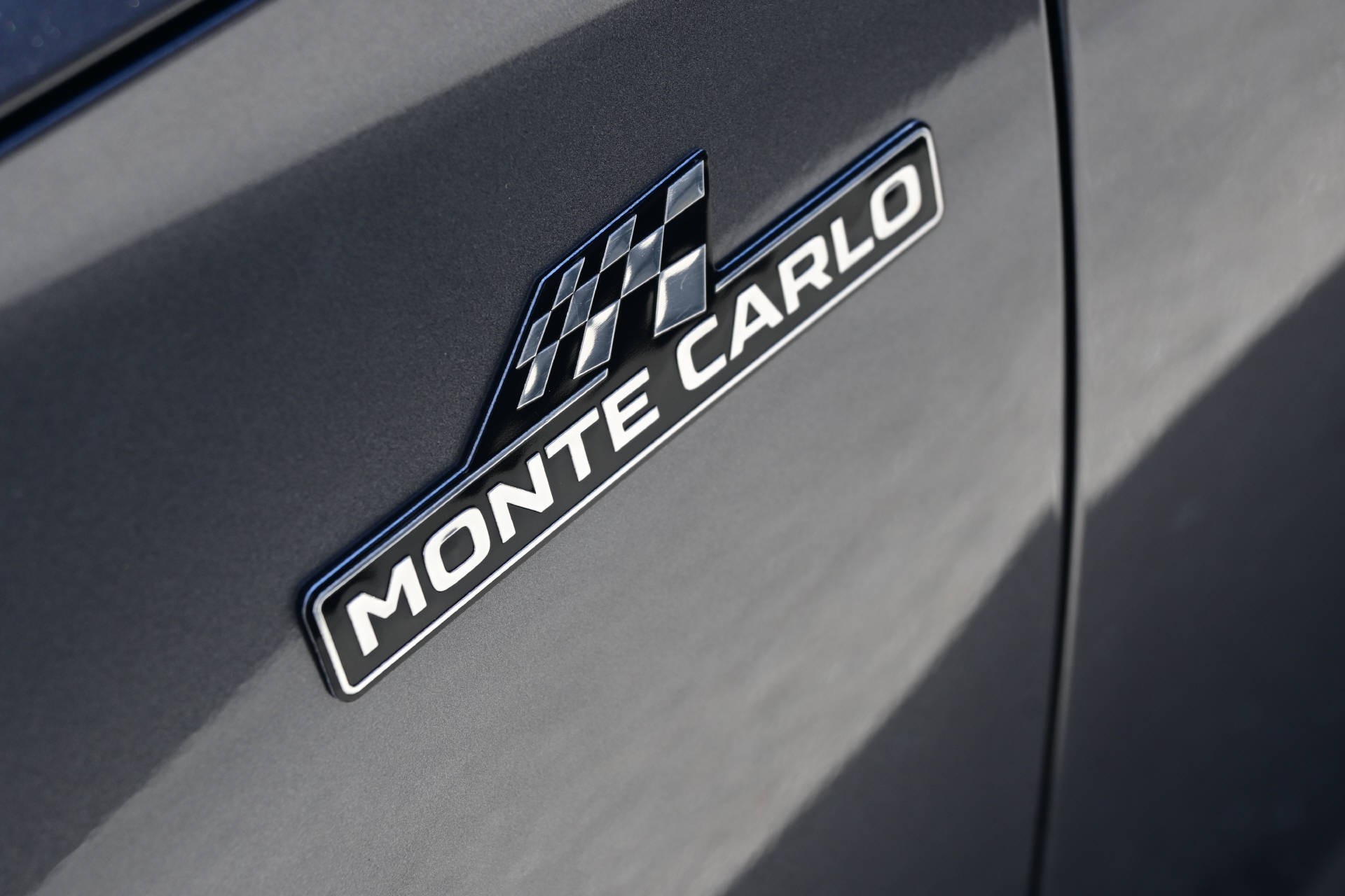 SKODA Kamiq 1.0 TSI Monte Carlo DSG *Werksgarantie bis 11/29*Rückfahrkamera*8-fach bereift-image-7