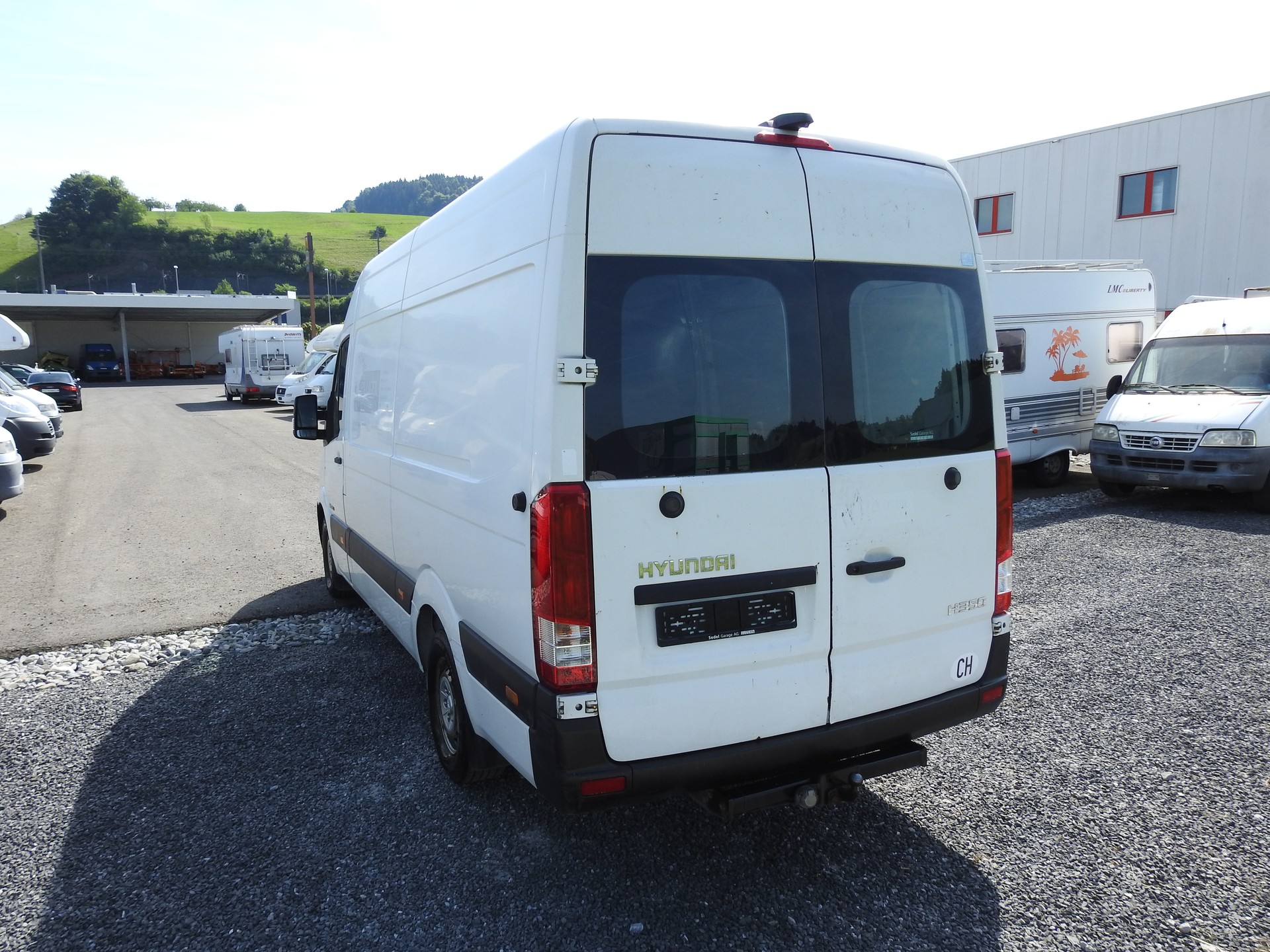 HYUNDAI H350 2.5 CRDi Amplia L2-image-4