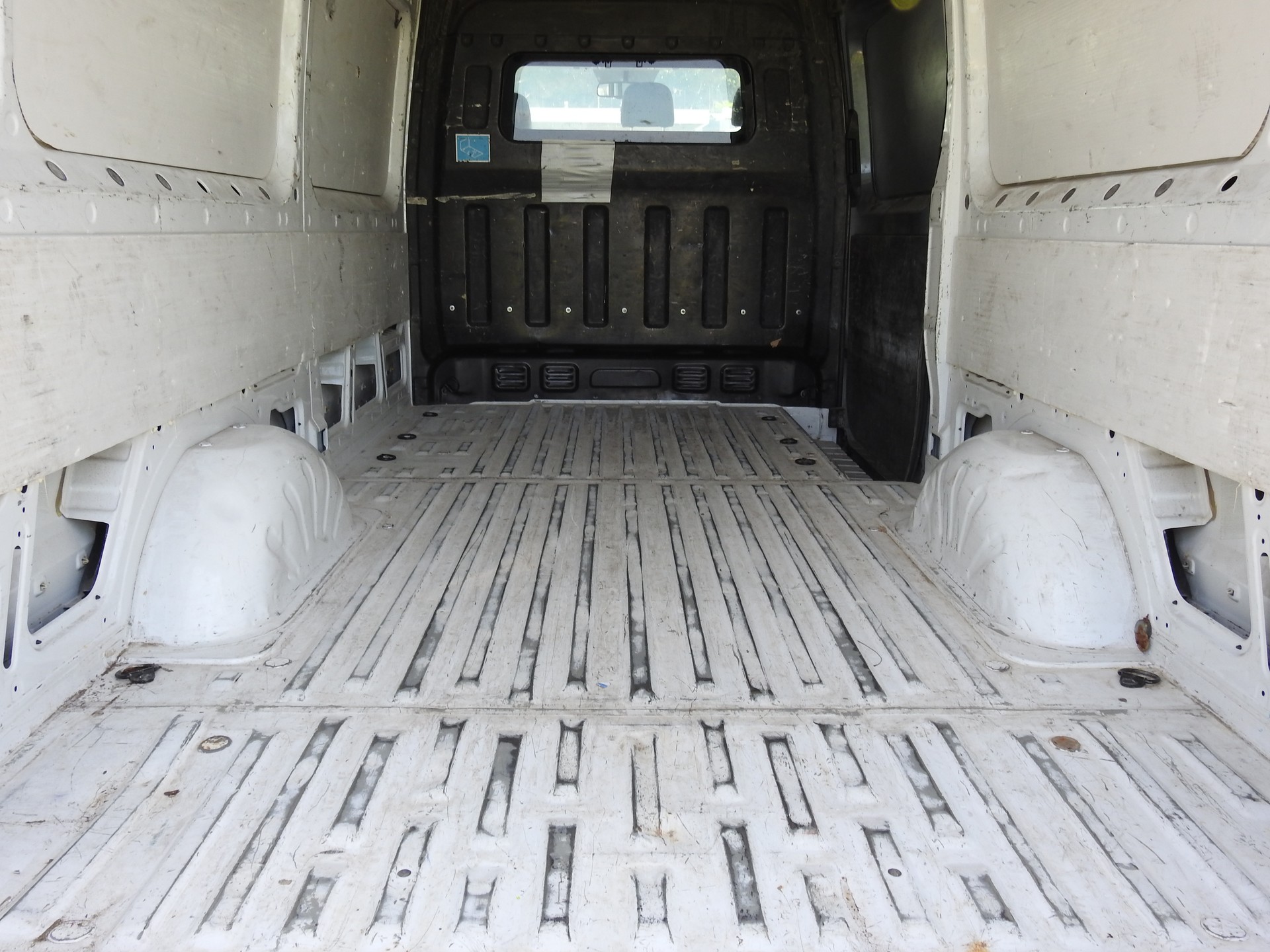 HYUNDAI H350 2.5 CRDi Amplia L2-image-27