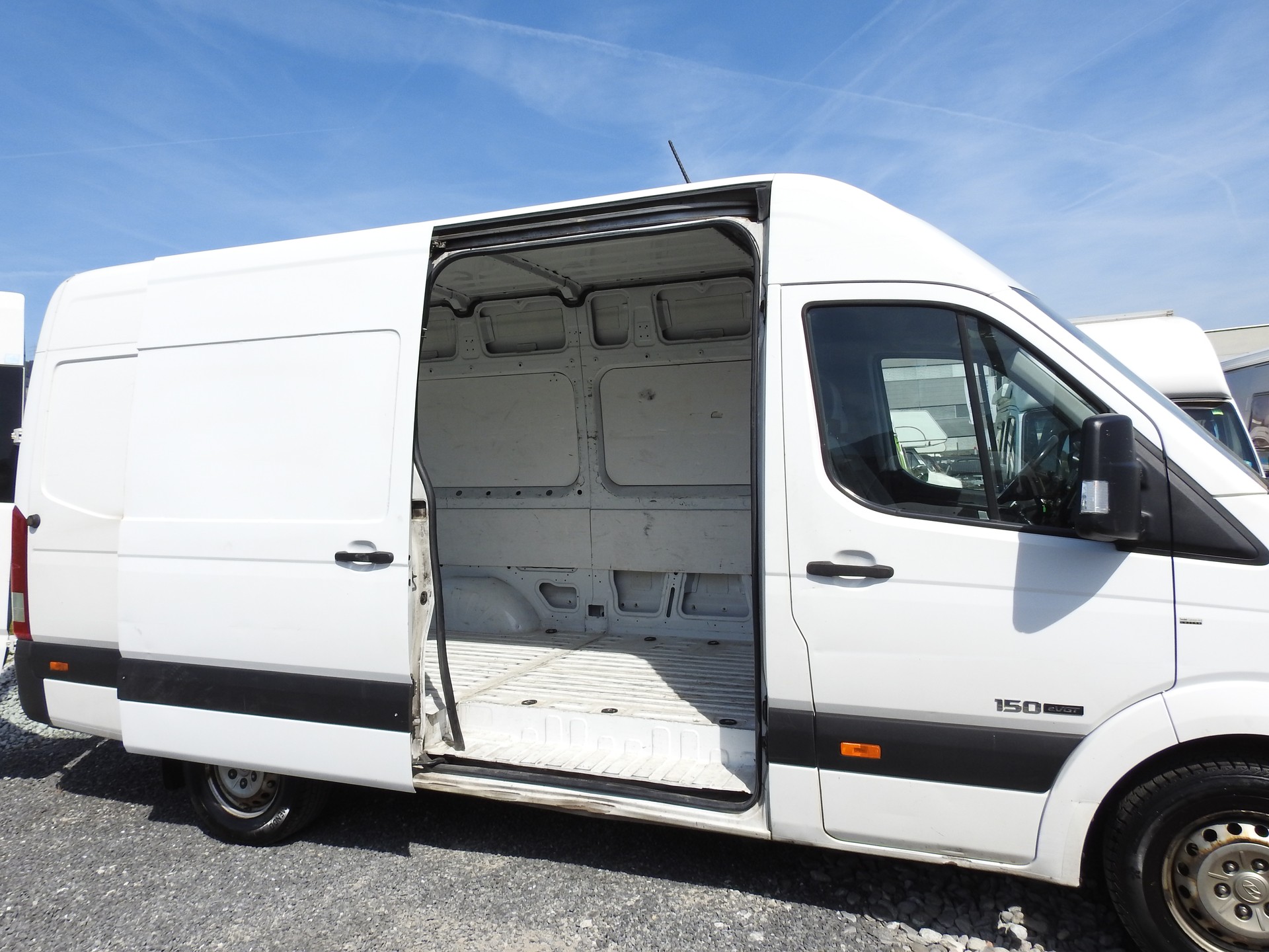 HYUNDAI H350 2.5 CRDi Amplia L2-image-28