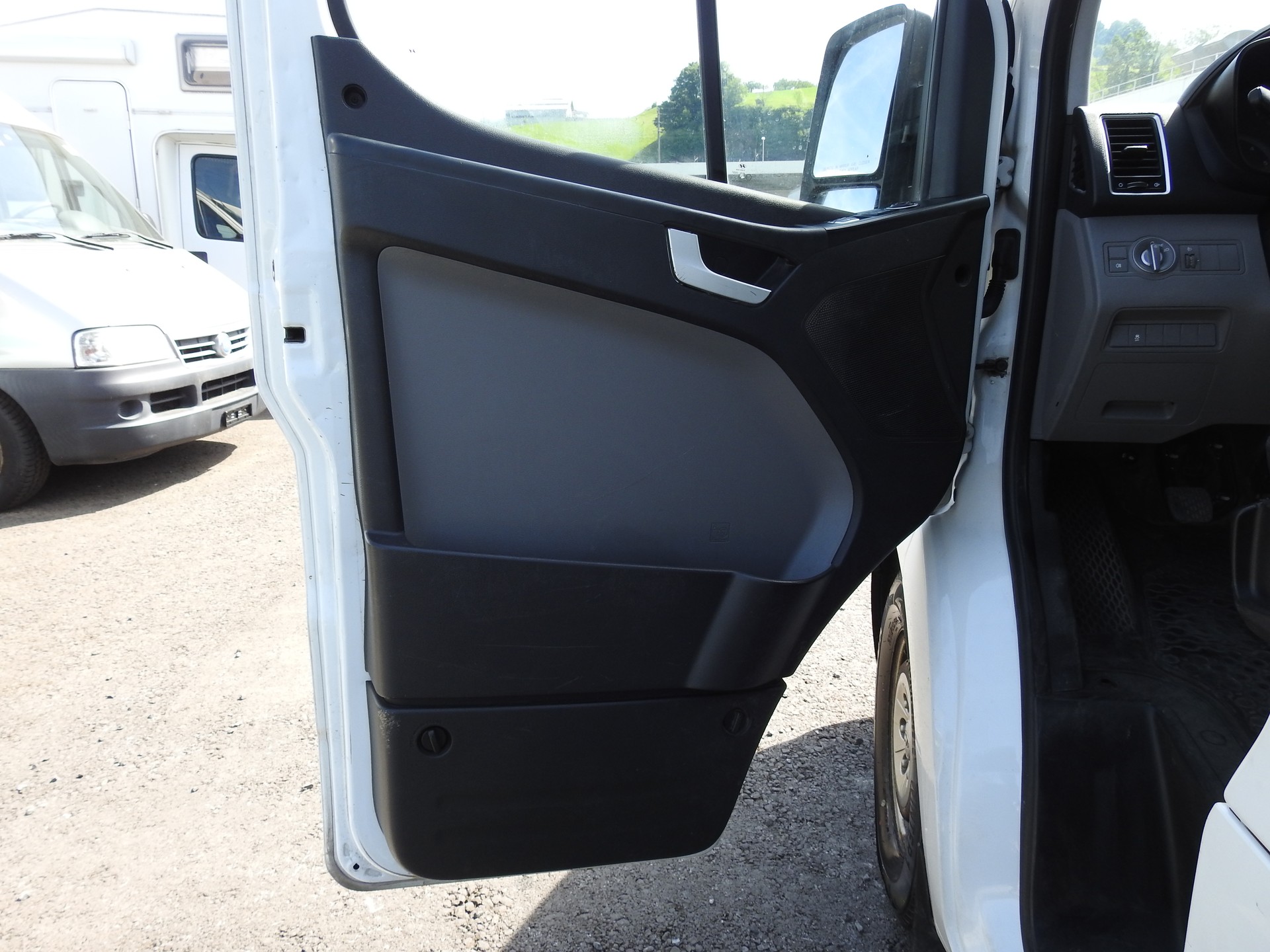 HYUNDAI H350 2.5 CRDi Amplia L2-image-10