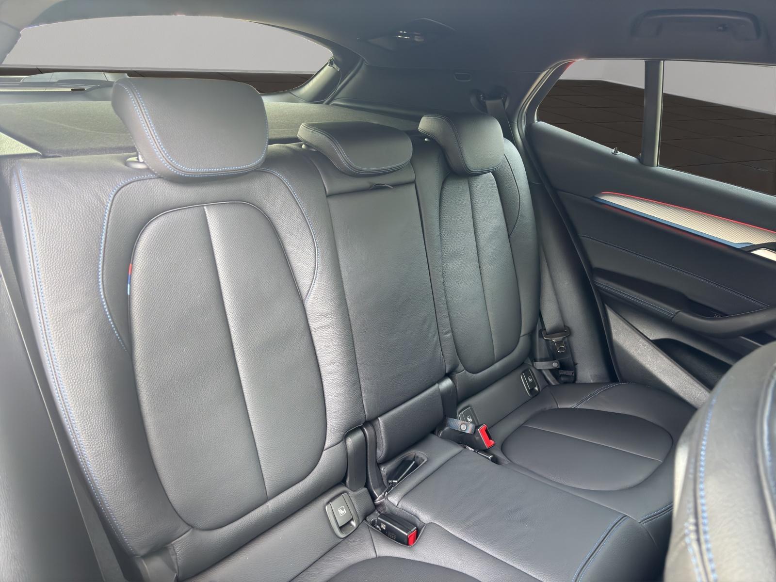 BMW X2 20i xDrive SAG-image-11