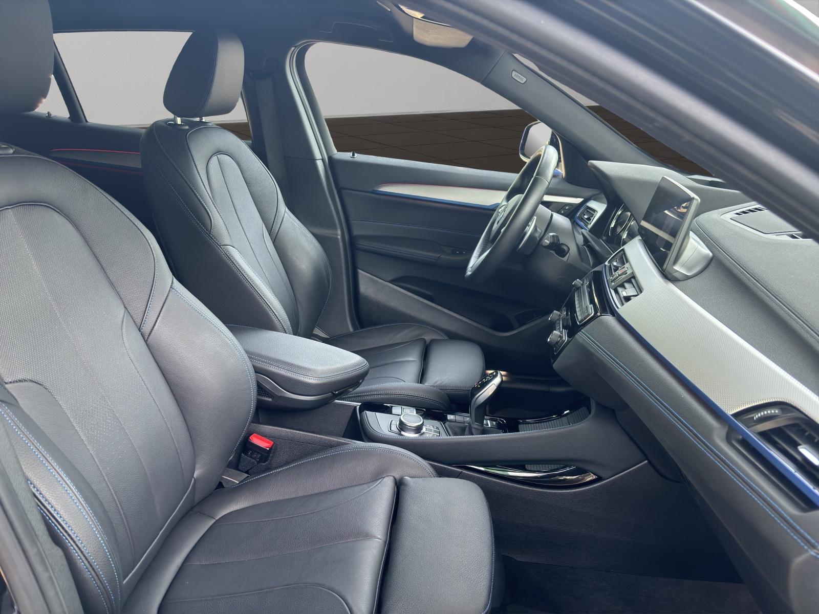 BMW X2 20i xDrive SAG-image-10