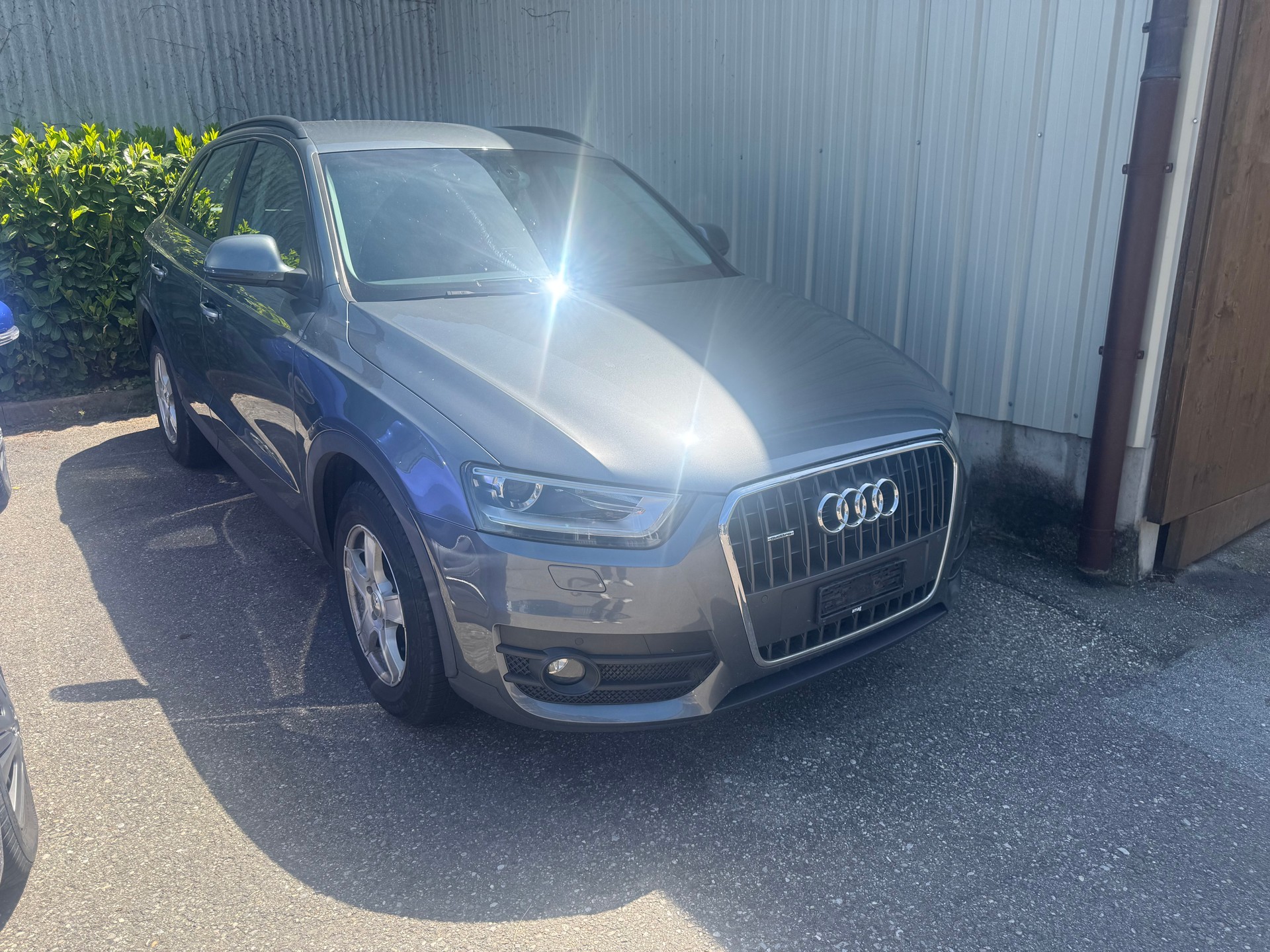 AUDI Q3 2.0 TFSI quattro S-tronic-image-13