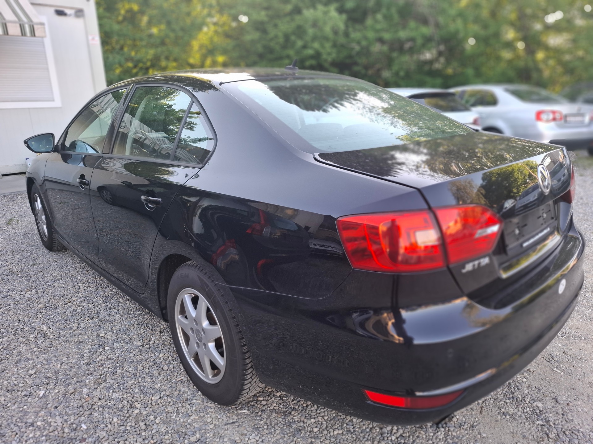 VW Jetta 1.2 TSI BlueMotion Technology Trendline-image-4