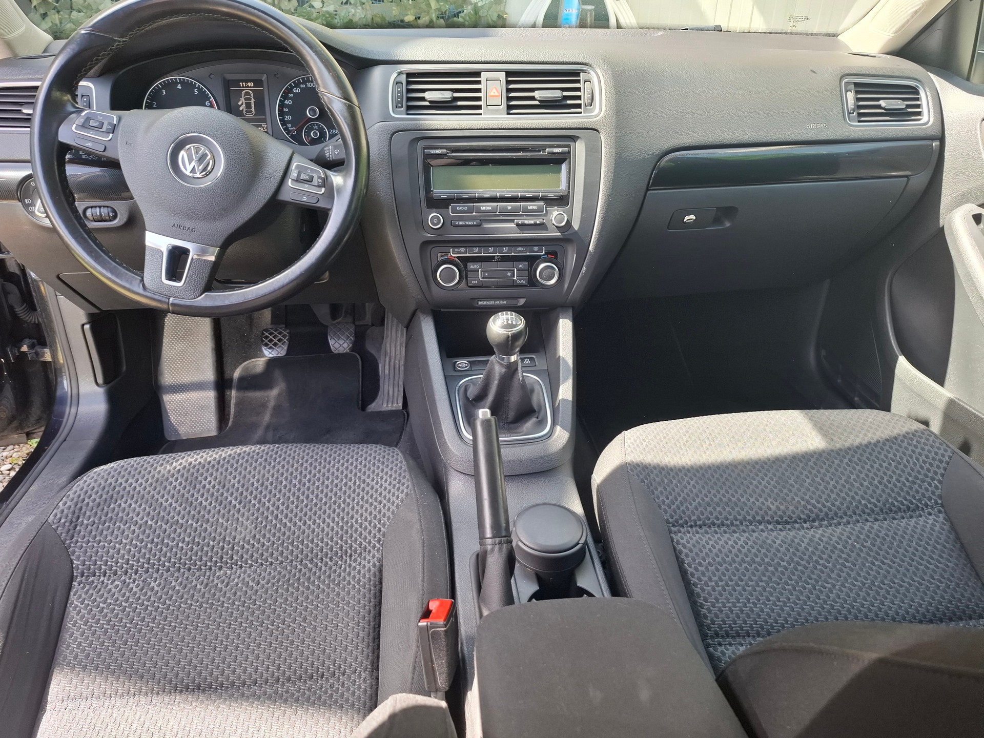 VW Jetta 1.2 TSI BlueMotion Technology Trendline-image-12