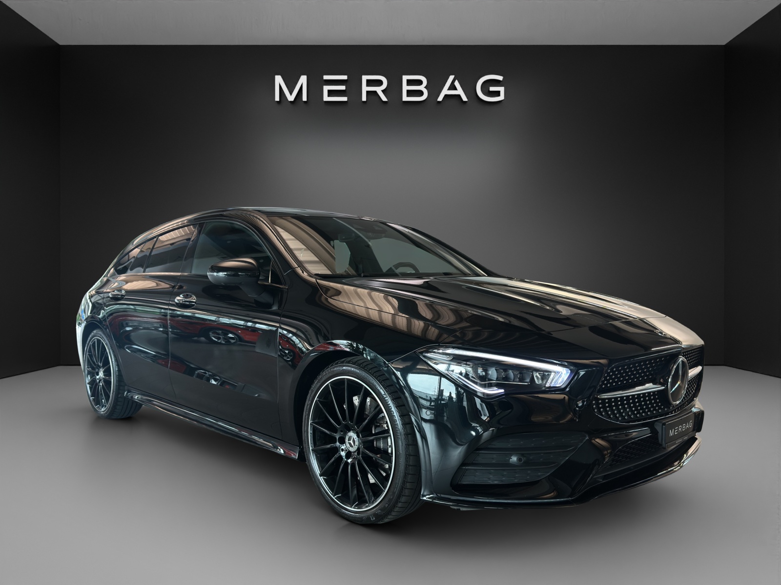 MERCEDES-BENZ CLA SB 250 AMG Line 4M 7G