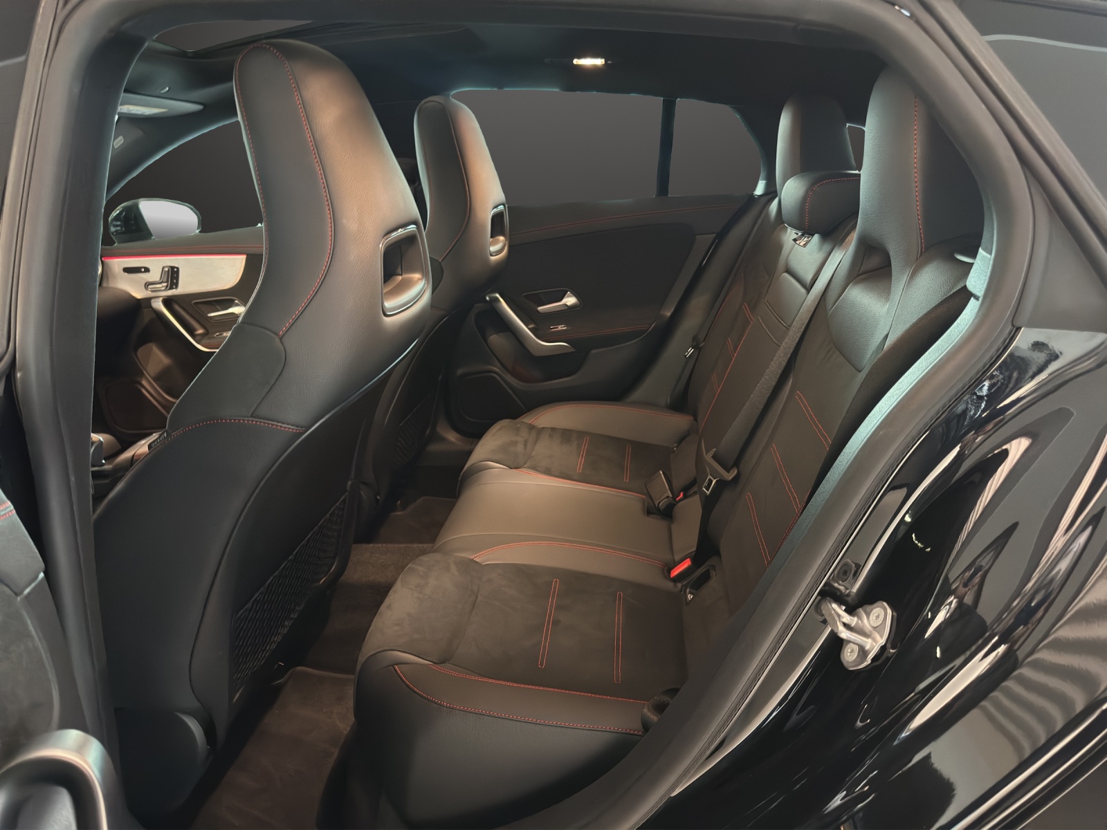 MERCEDES-BENZ CLA SB 250 AMG Line 4M 7G-image-11