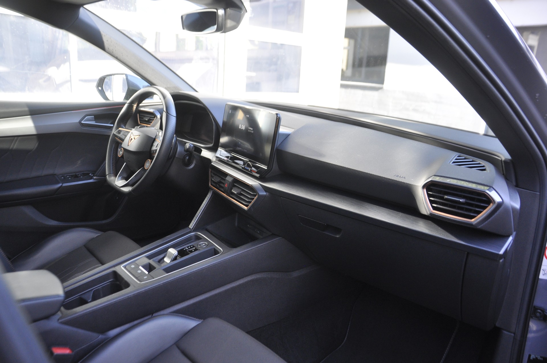 CUPRA LEON 1.4 e-HYBRID pHEV DSG-image-6