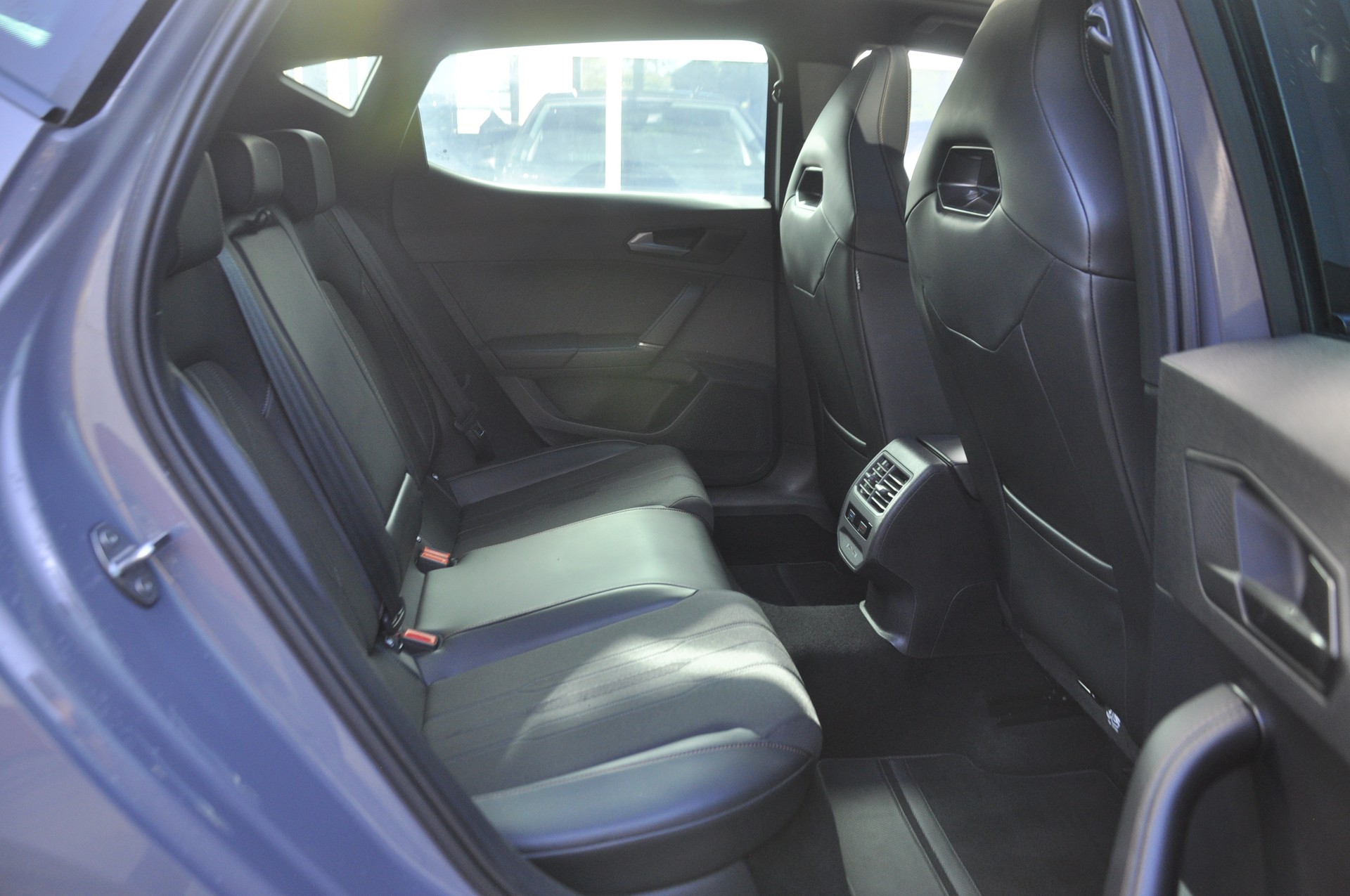 CUPRA LEON 1.4 e-HYBRID pHEV DSG-image-8