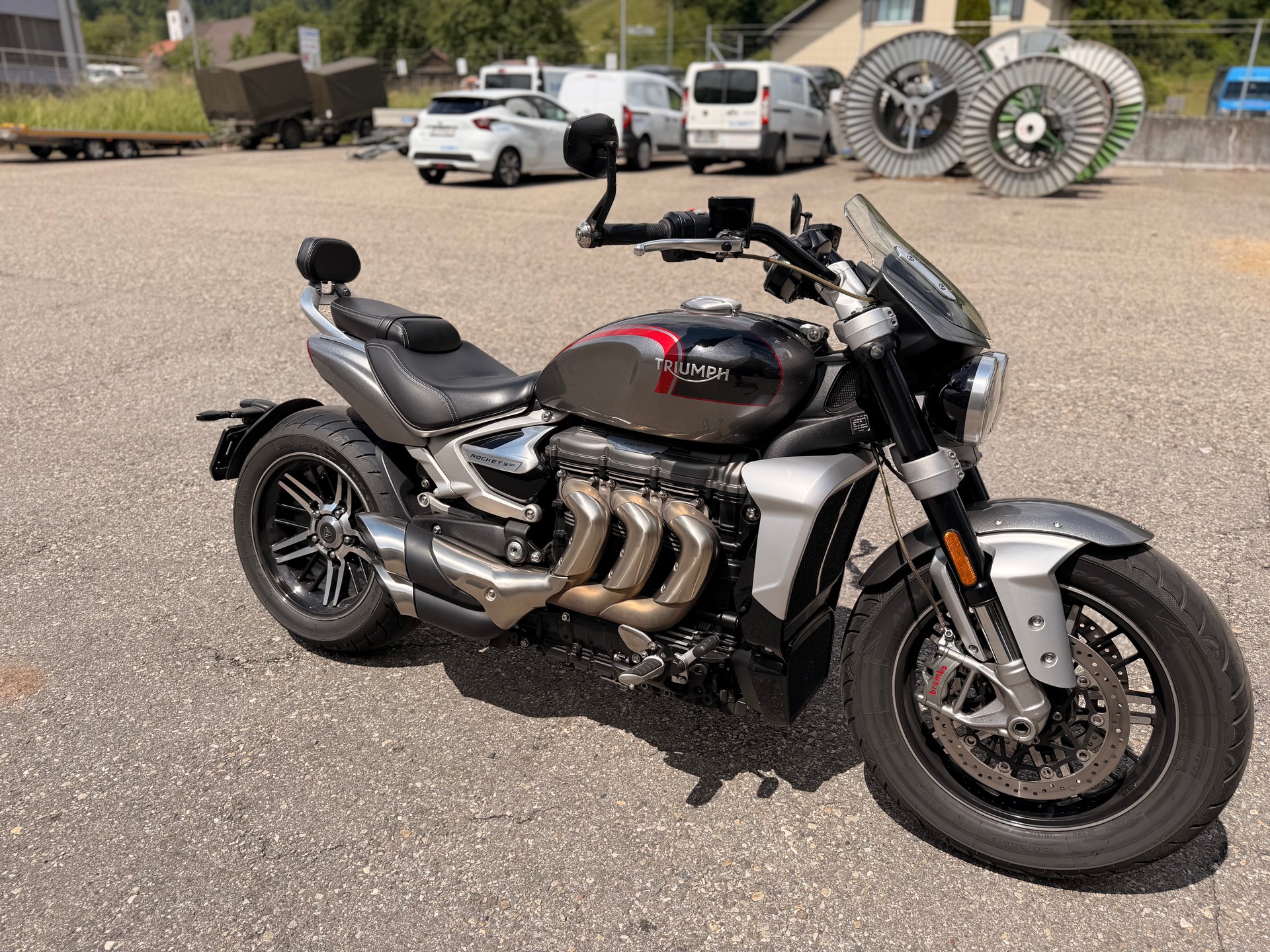 TRIUMPH Rocket 3 GT-image-1