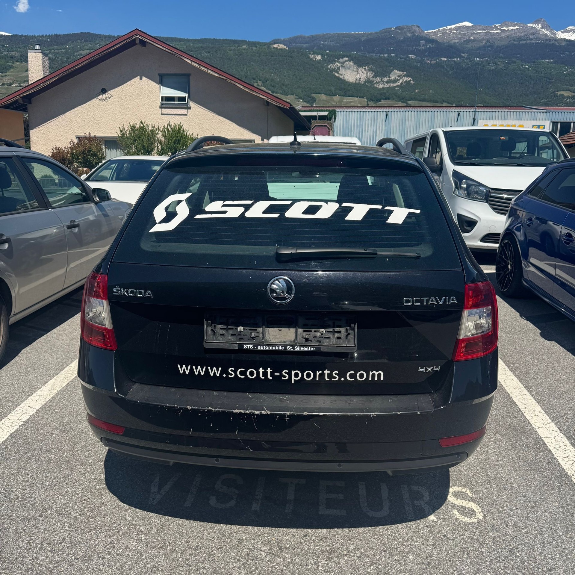 SKODA Octavia Combi 1.8 TSI Prag 4x4 DSG-image-1