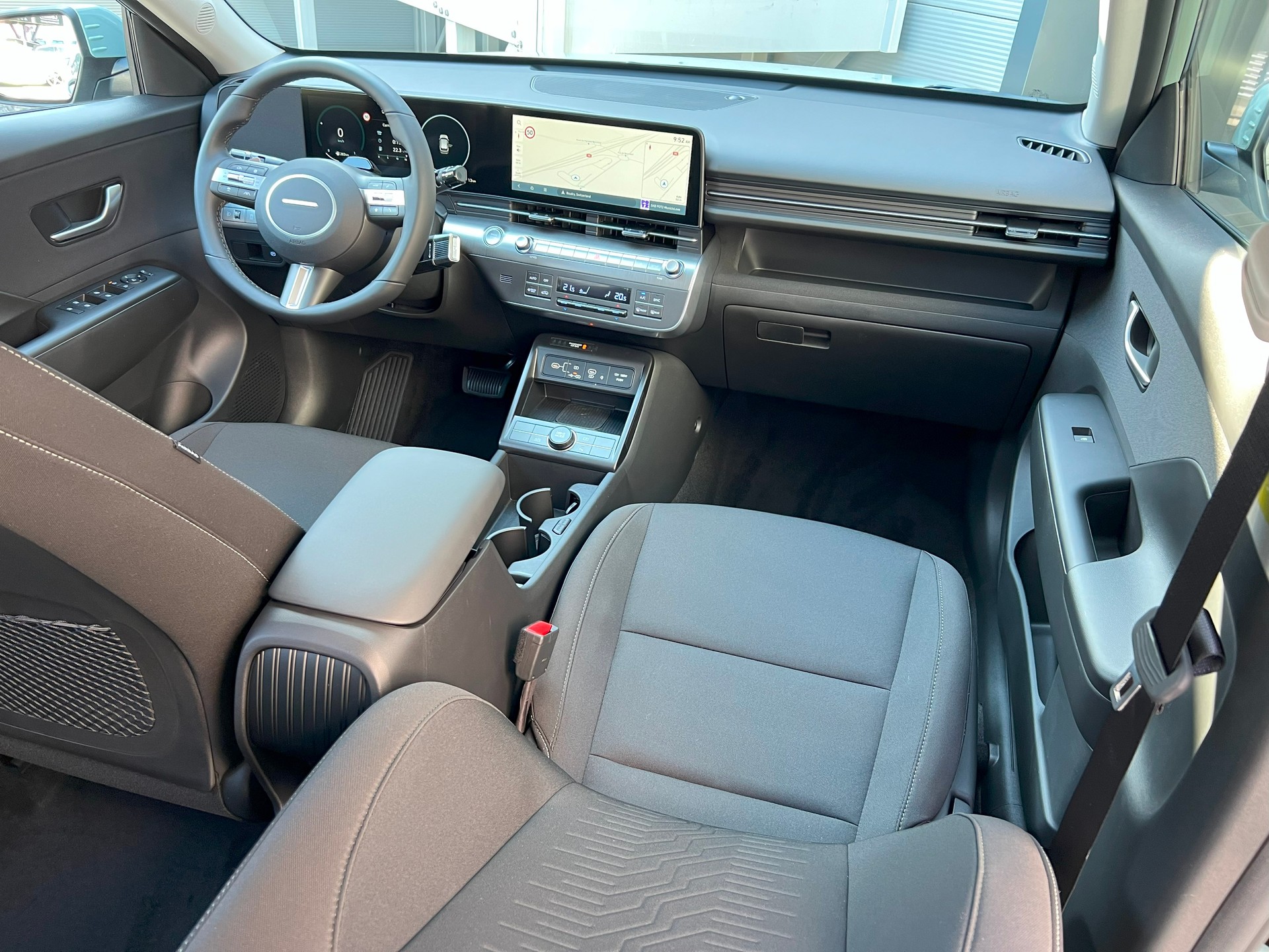 HYUNDAI Kona 1.6 GDi HEV Origo DCT-image-9
