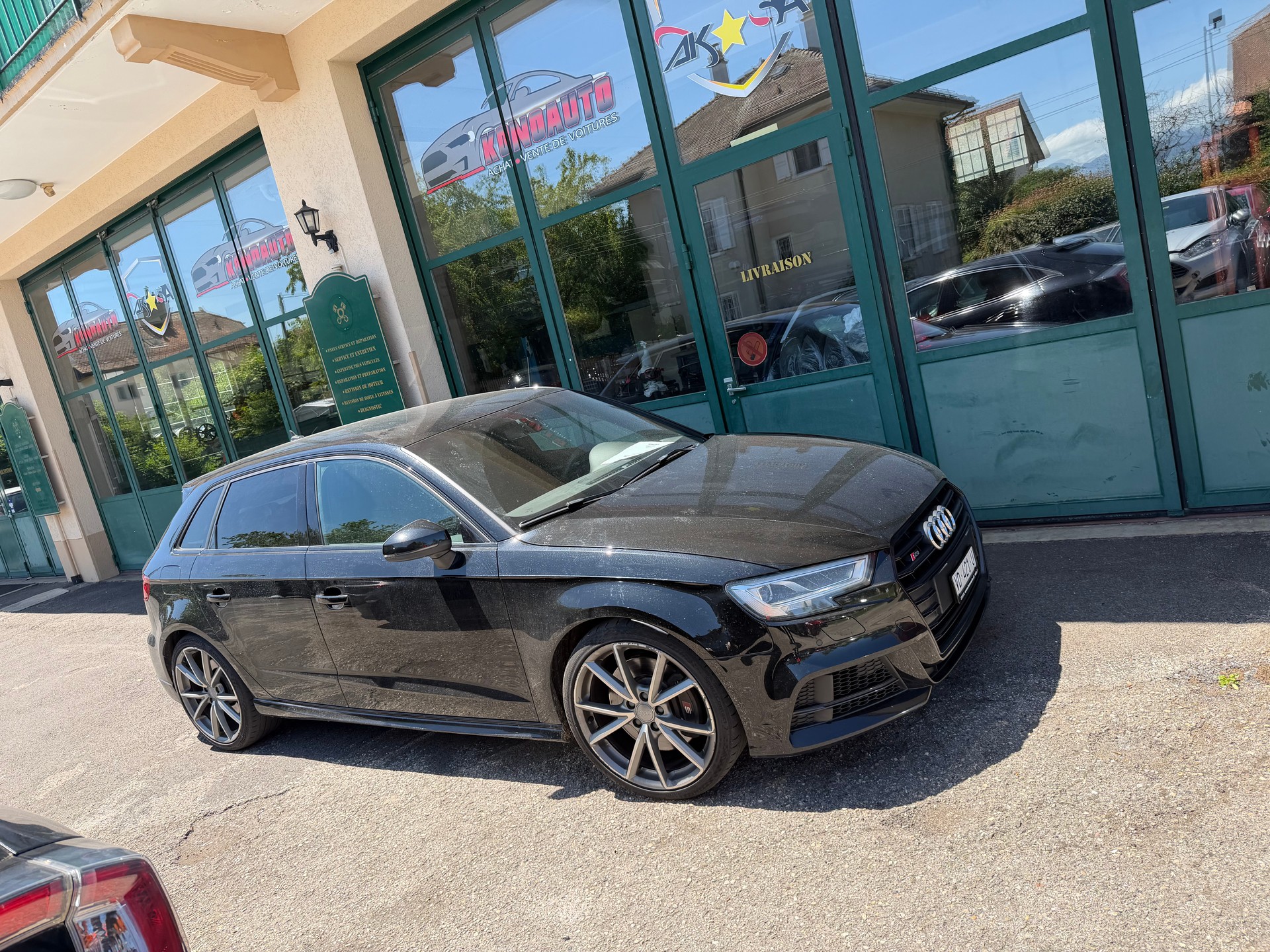 AUDI S3 Sportback 2.0 TFSI quattro S-tronic-image-4