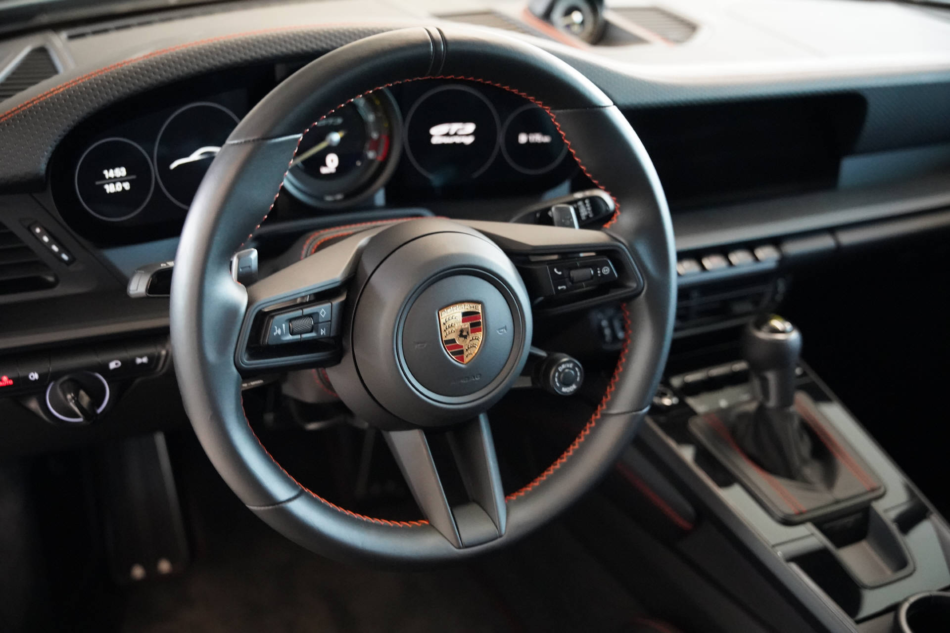 PORSCHE 911 GT3 Touring PDK Racing Green-image-10