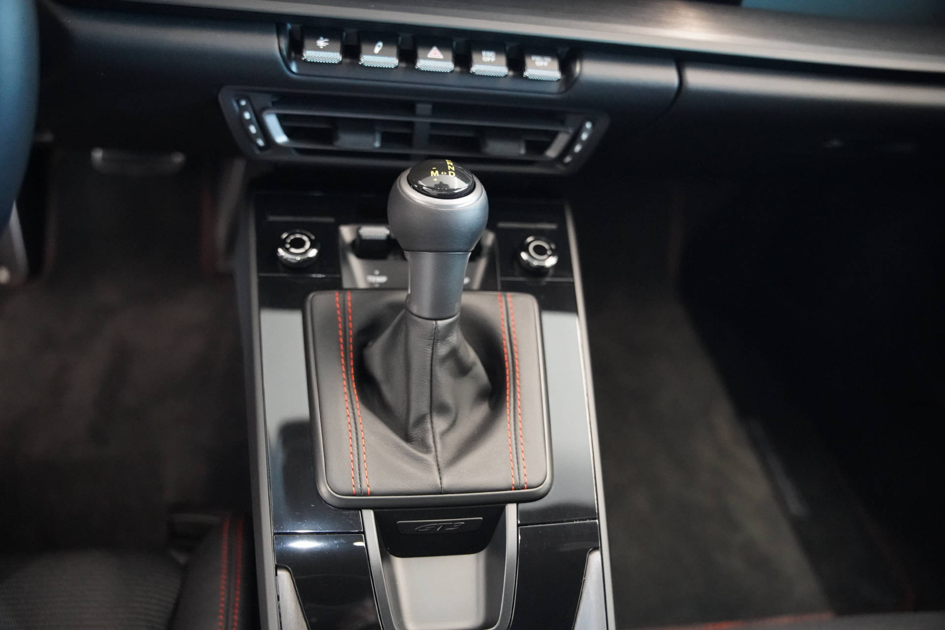 PORSCHE 911 GT3 Touring PDK Racing Green-image-11