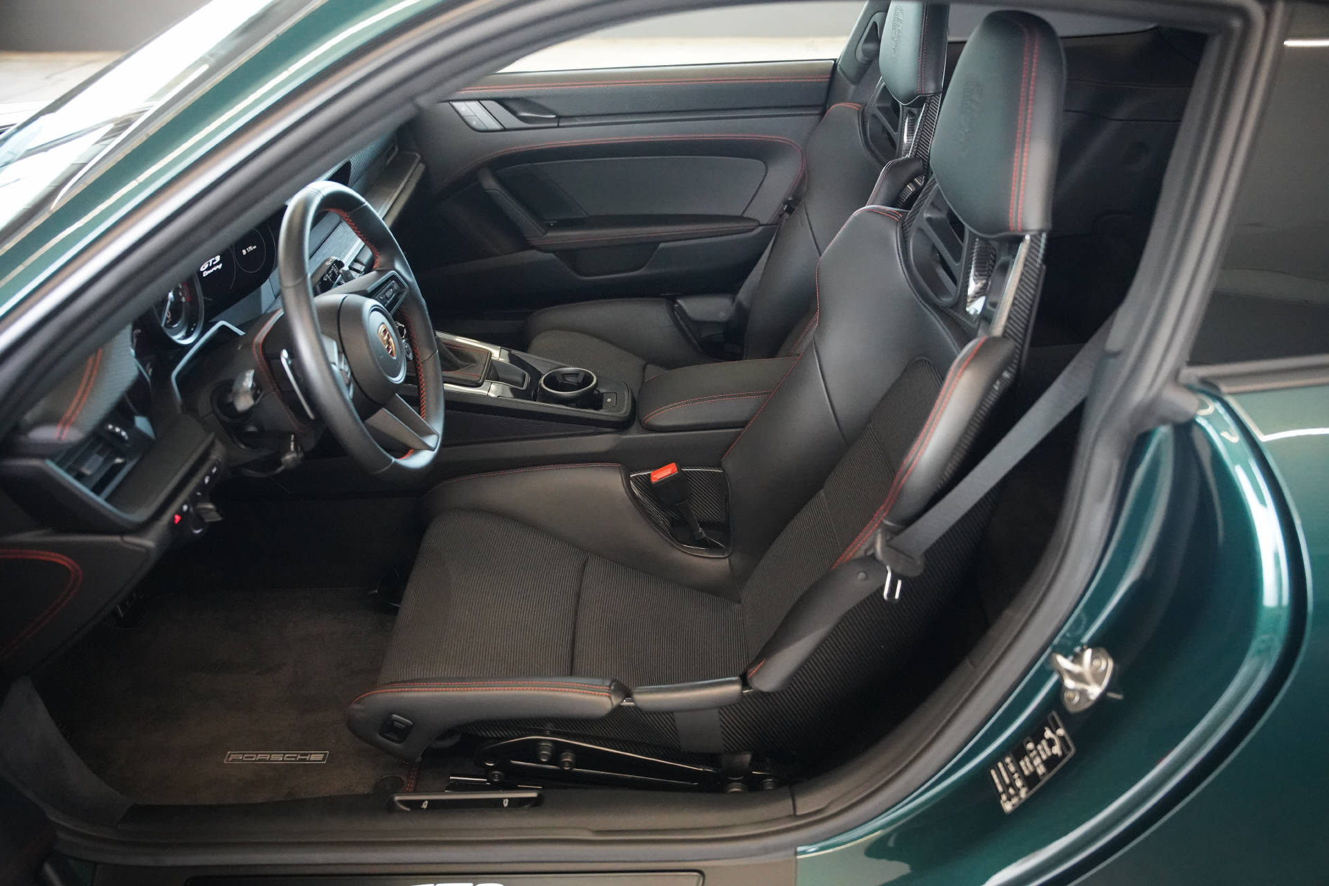 PORSCHE 911 GT3 Touring PDK Racing Green-image-7