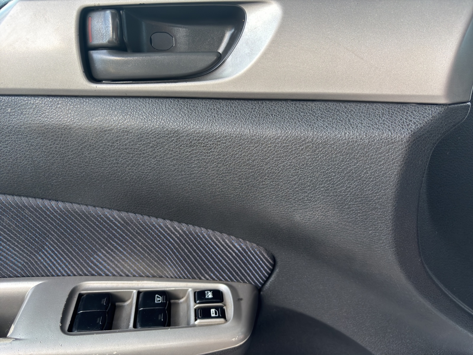SUBARU Forester 2.0X Advantage Automatic-image-7