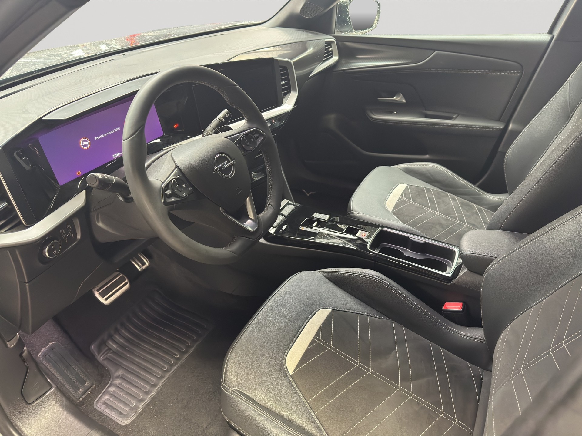 OPEL Mokka 1.2 Direct Injection Turbo Ultimate Aut. Bi-Color-image-6