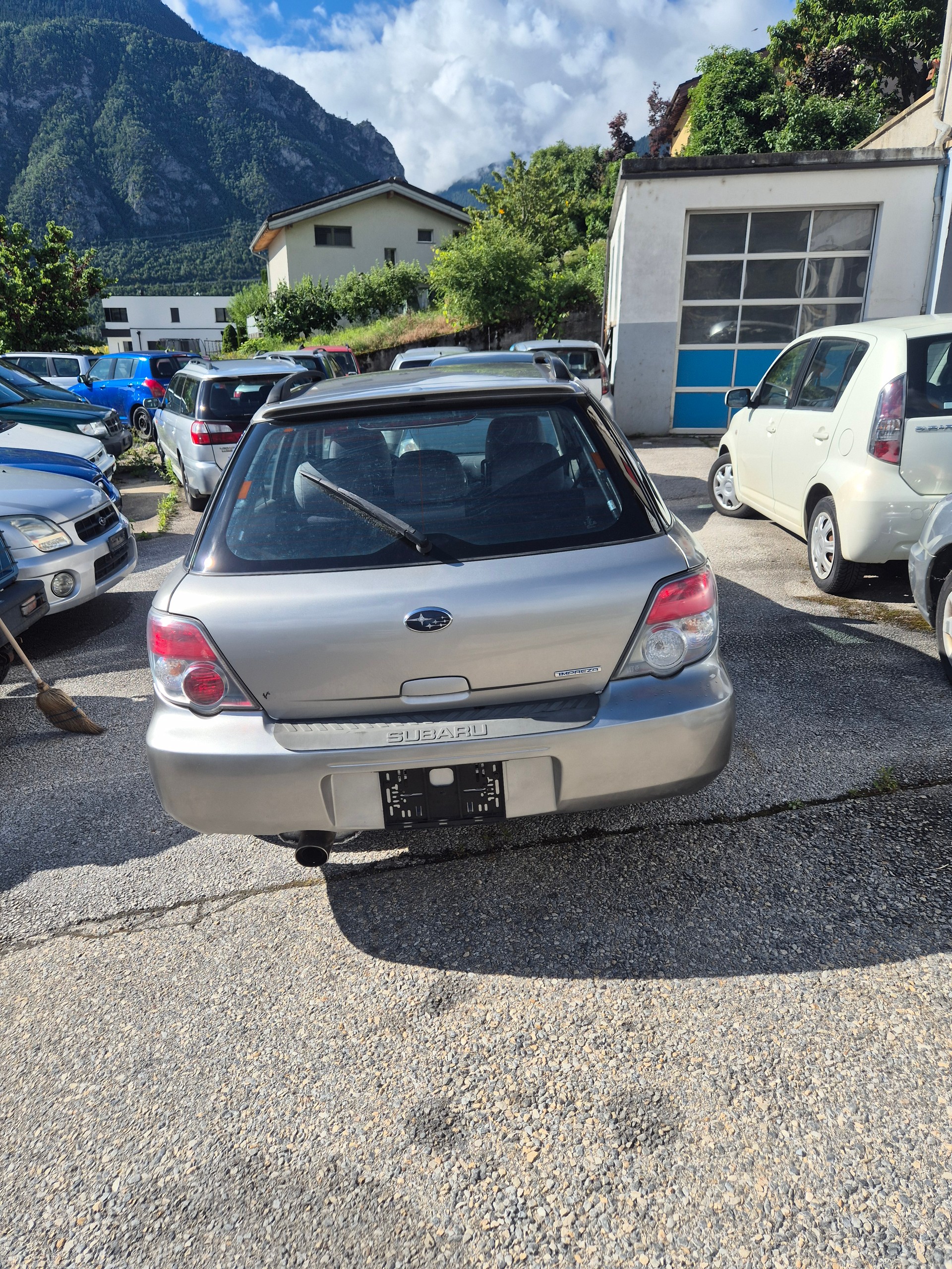 SUBARU Impreza 2.0R-image-3