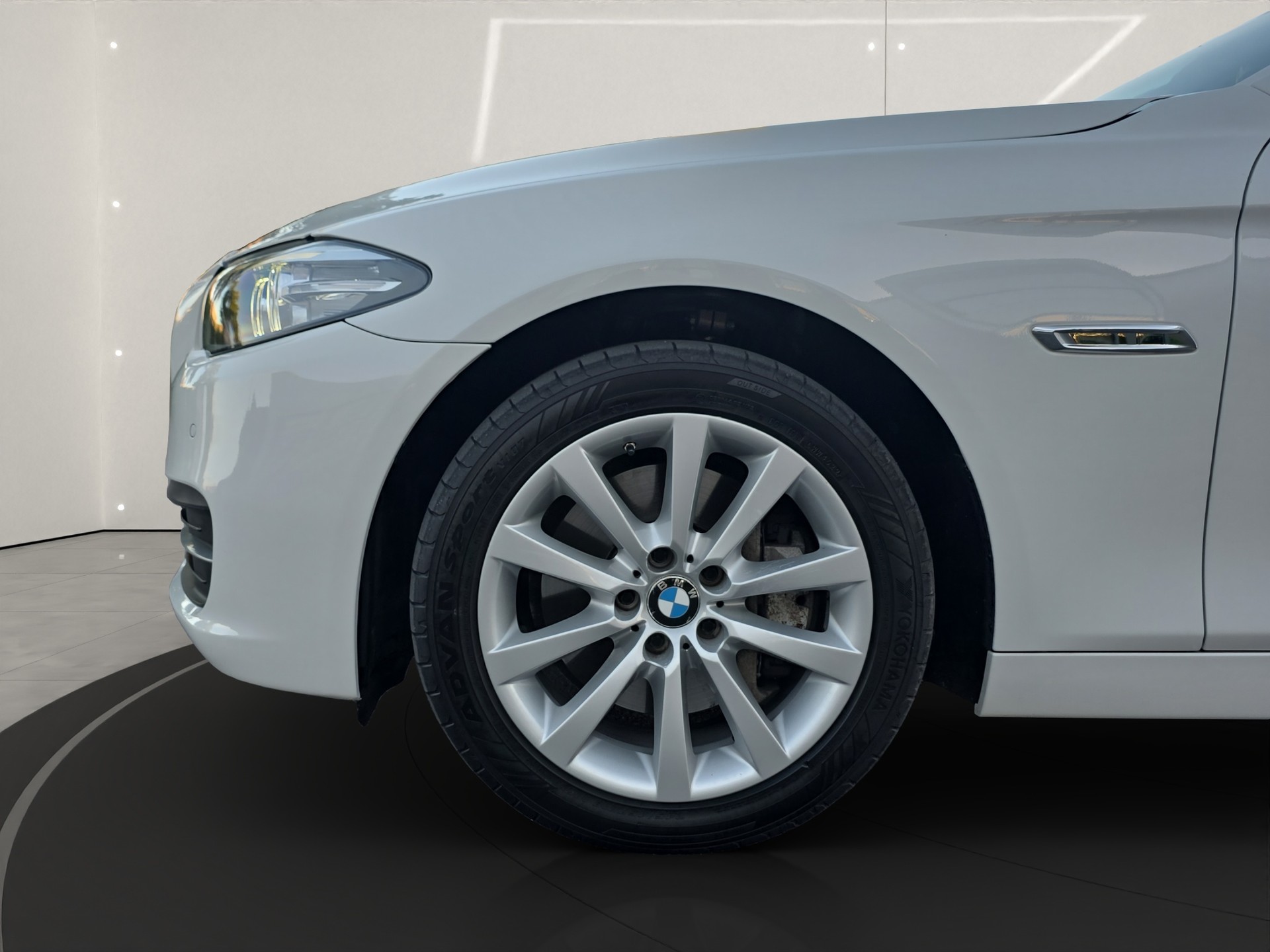 BMW 530d xDrive Steptronic-image-14