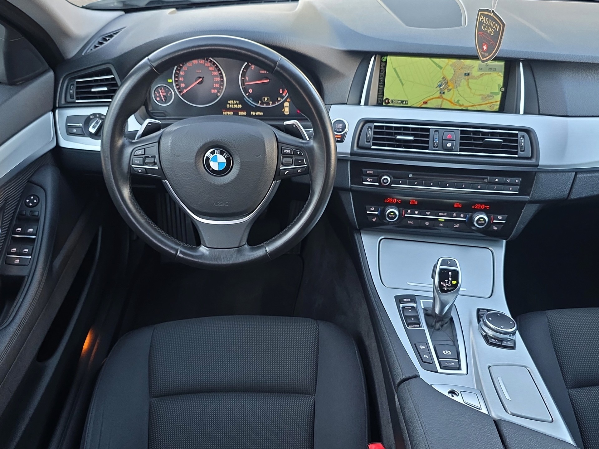 BMW 530d xDrive Steptronic-image-10