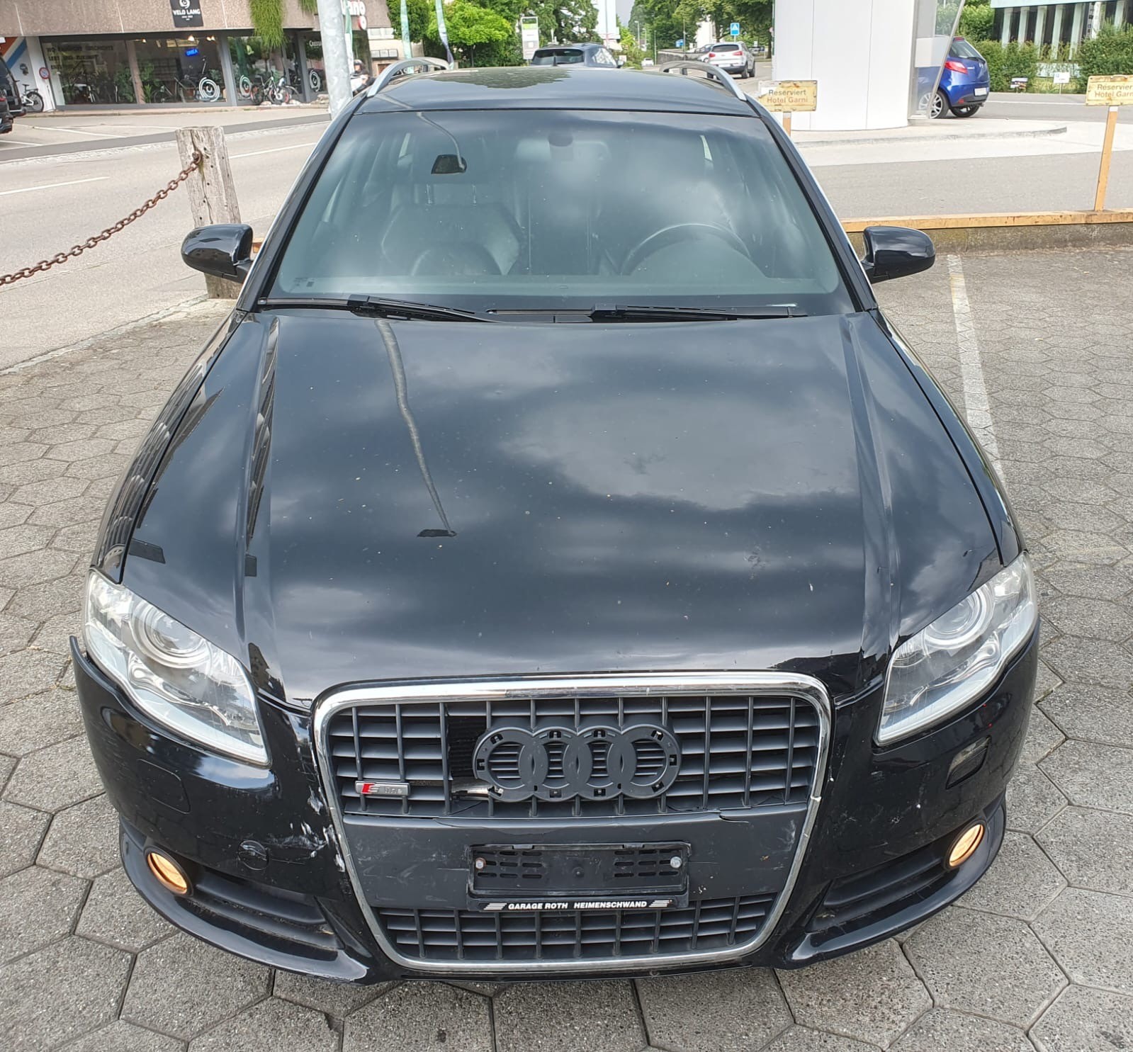 AUDI A4 Avant 3.2 FSI quattro-showroom-element-3