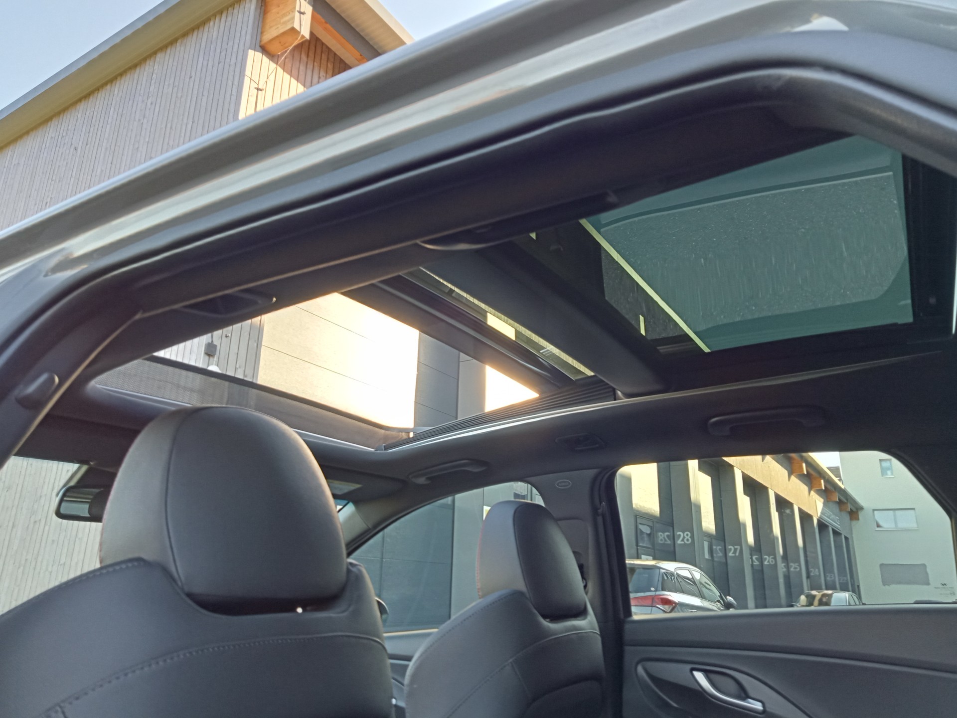 HYUNDAI i30 Wagon 1.5 T-GDi N Line 48V MH DCT-image-9
