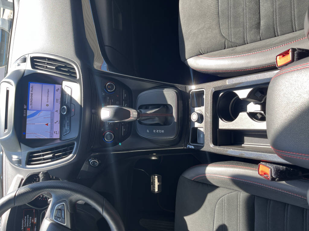 FORD Kuga 2.0 TDCi 150 ST-Line FPS-image-13