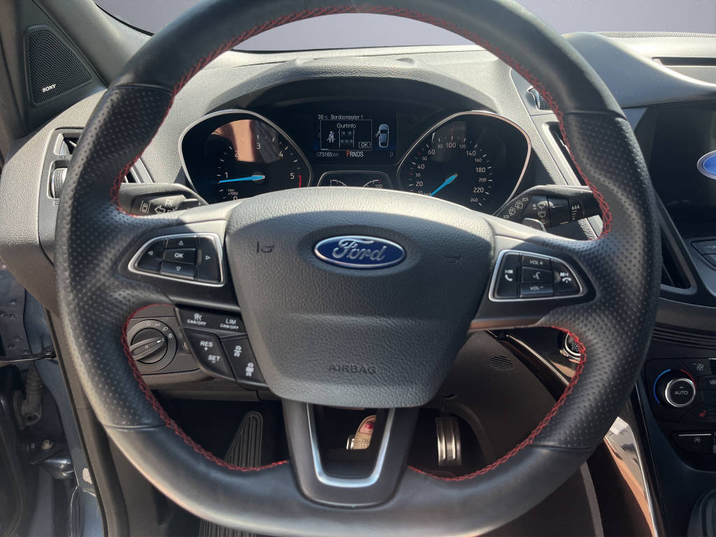 FORD Kuga 2.0 TDCi 150 ST-Line FPS-image-9