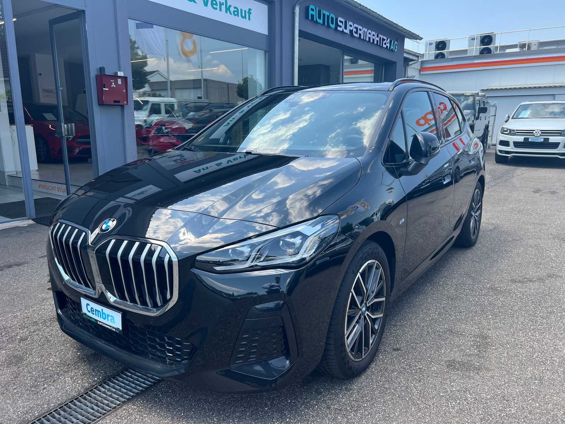 BMW 223d Active Tourer xDrive M Sport DKG-showroom-element-1