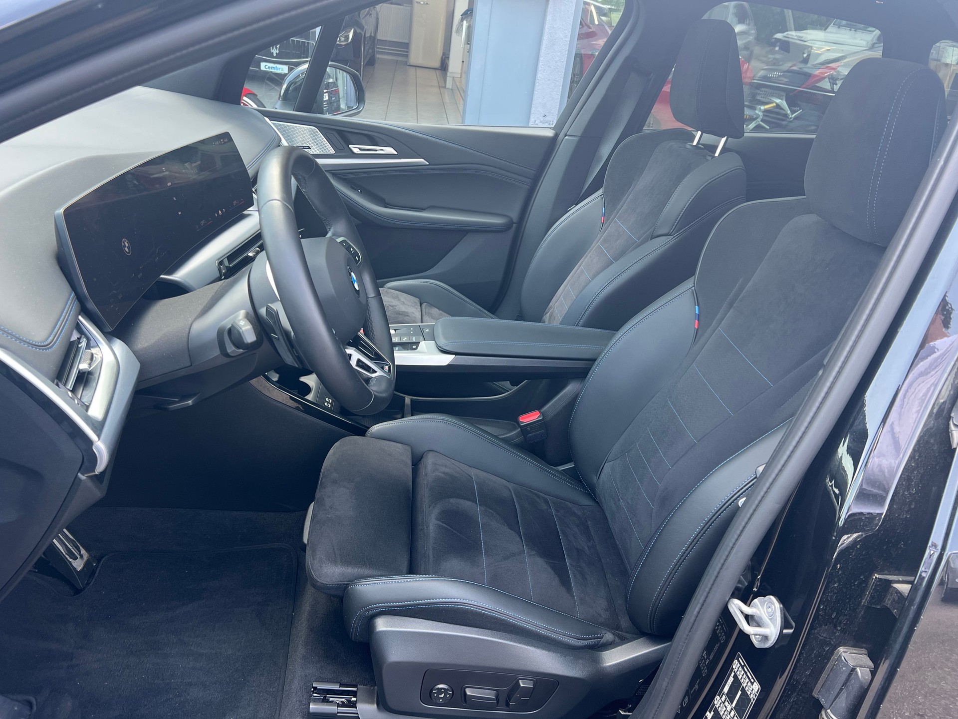 BMW 223d Active Tourer xDrive M Sport DKG-image-11