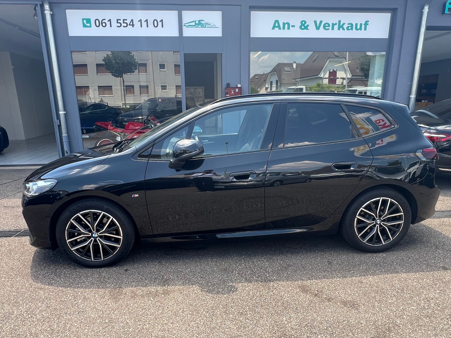 BMW 223d Active Tourer xDrive M Sport DKG-showroom-element-2
