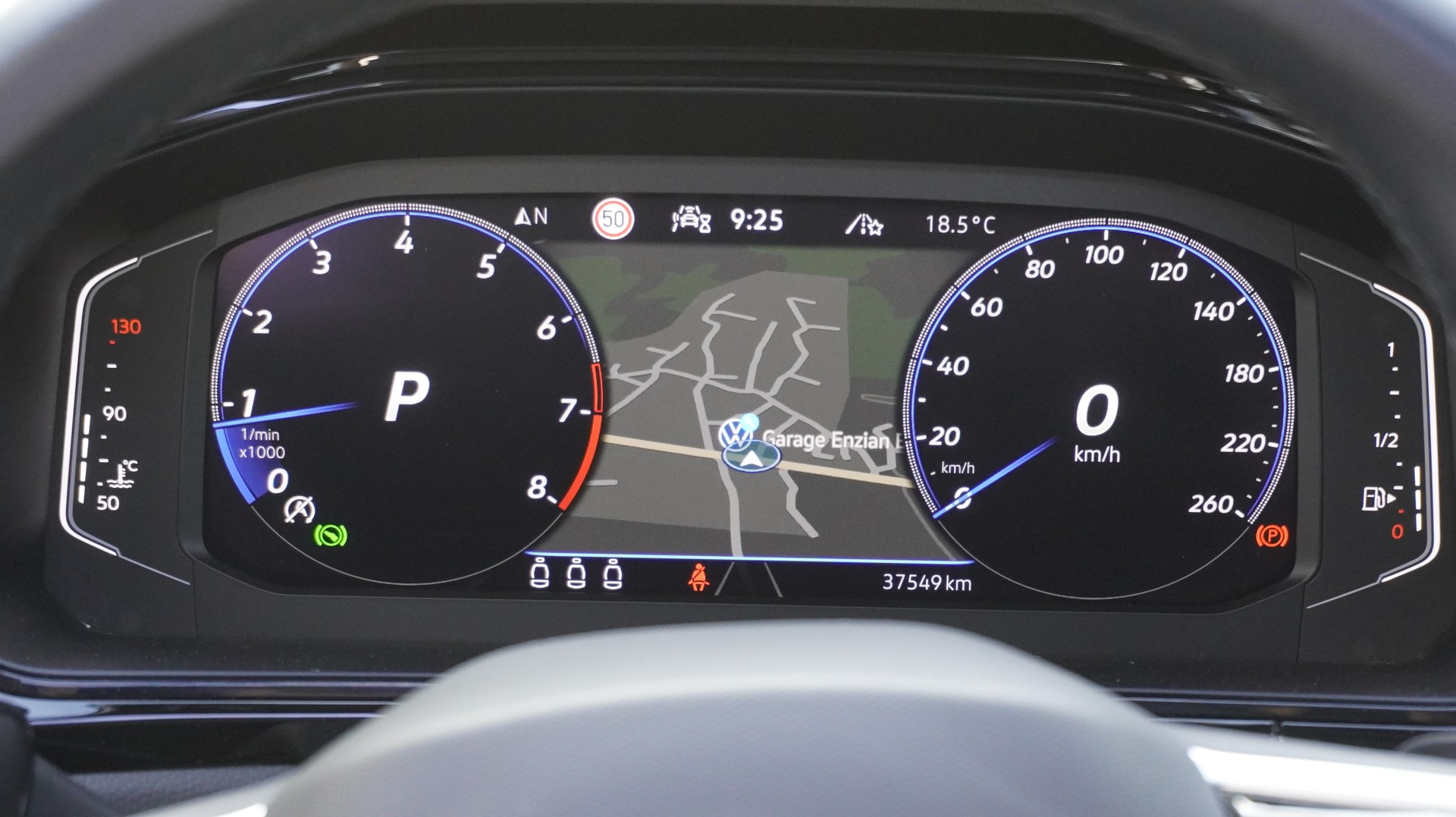 VW T-Roc 2.0 TSI R-Line DSG 4Motion-showroom-element-2