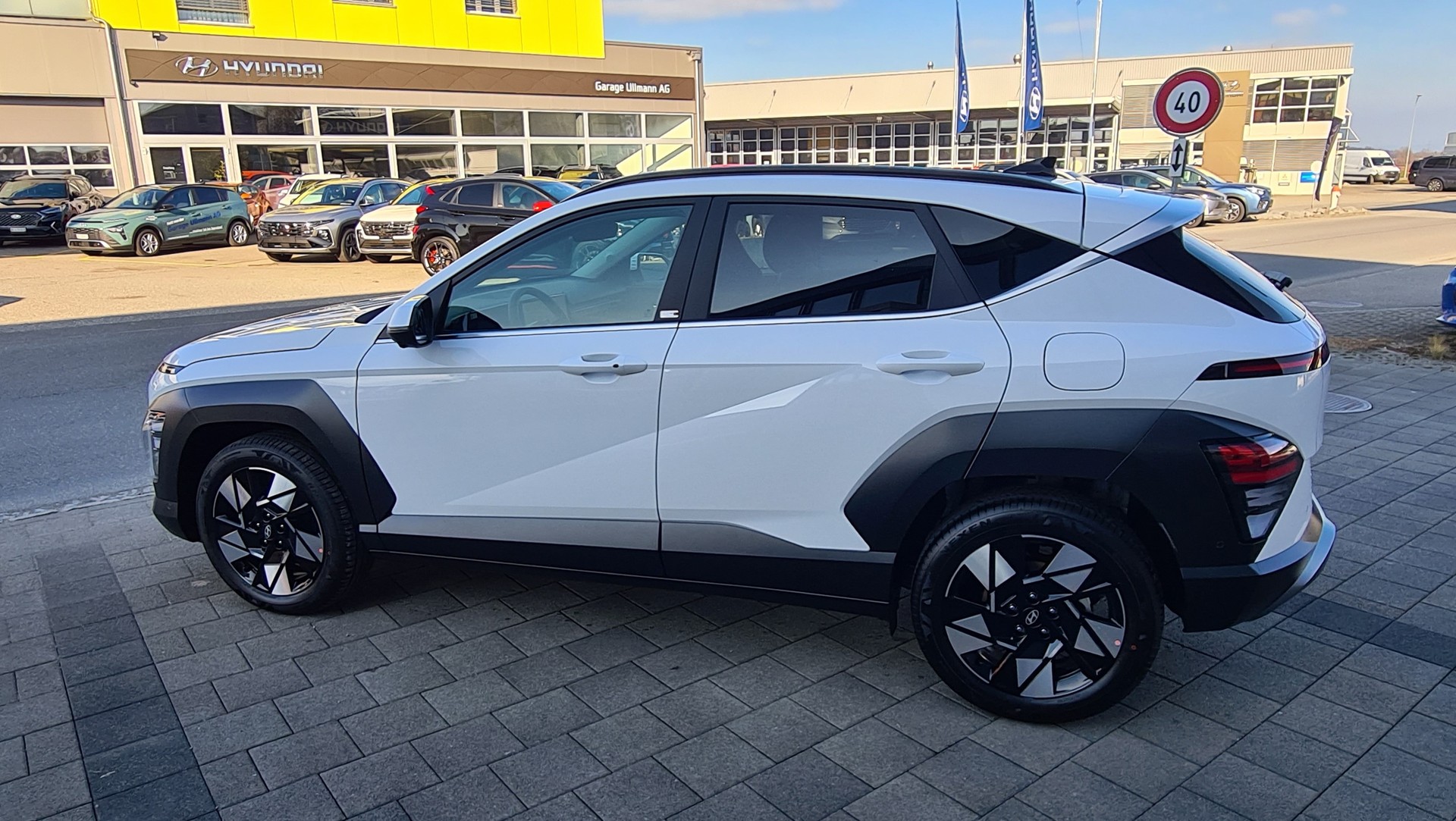 HYUNDAI Kona 1.6 GDi HEV Amplia DCT-image-6