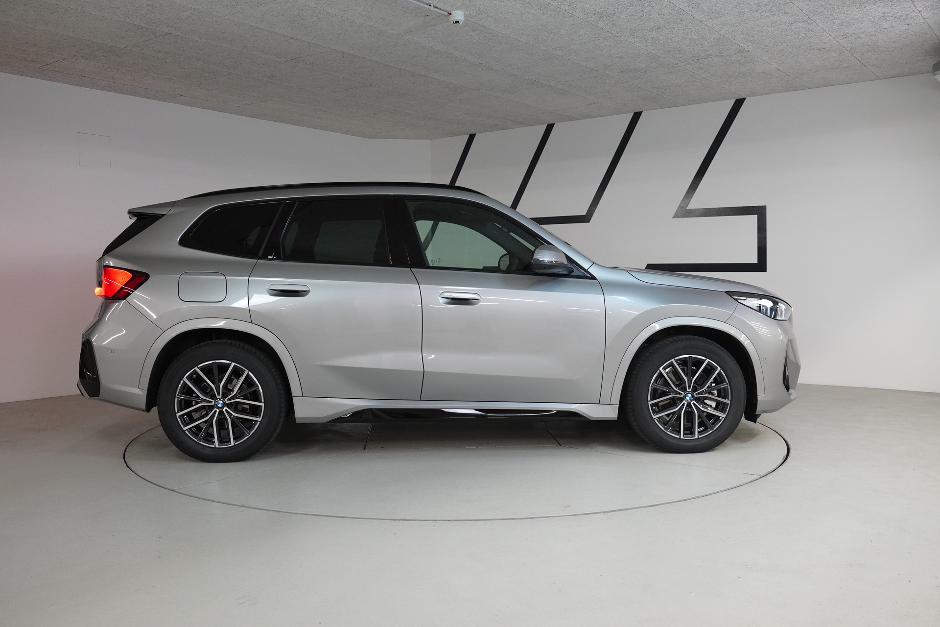 BMW X1 xDrive 30e M Sport-image-7