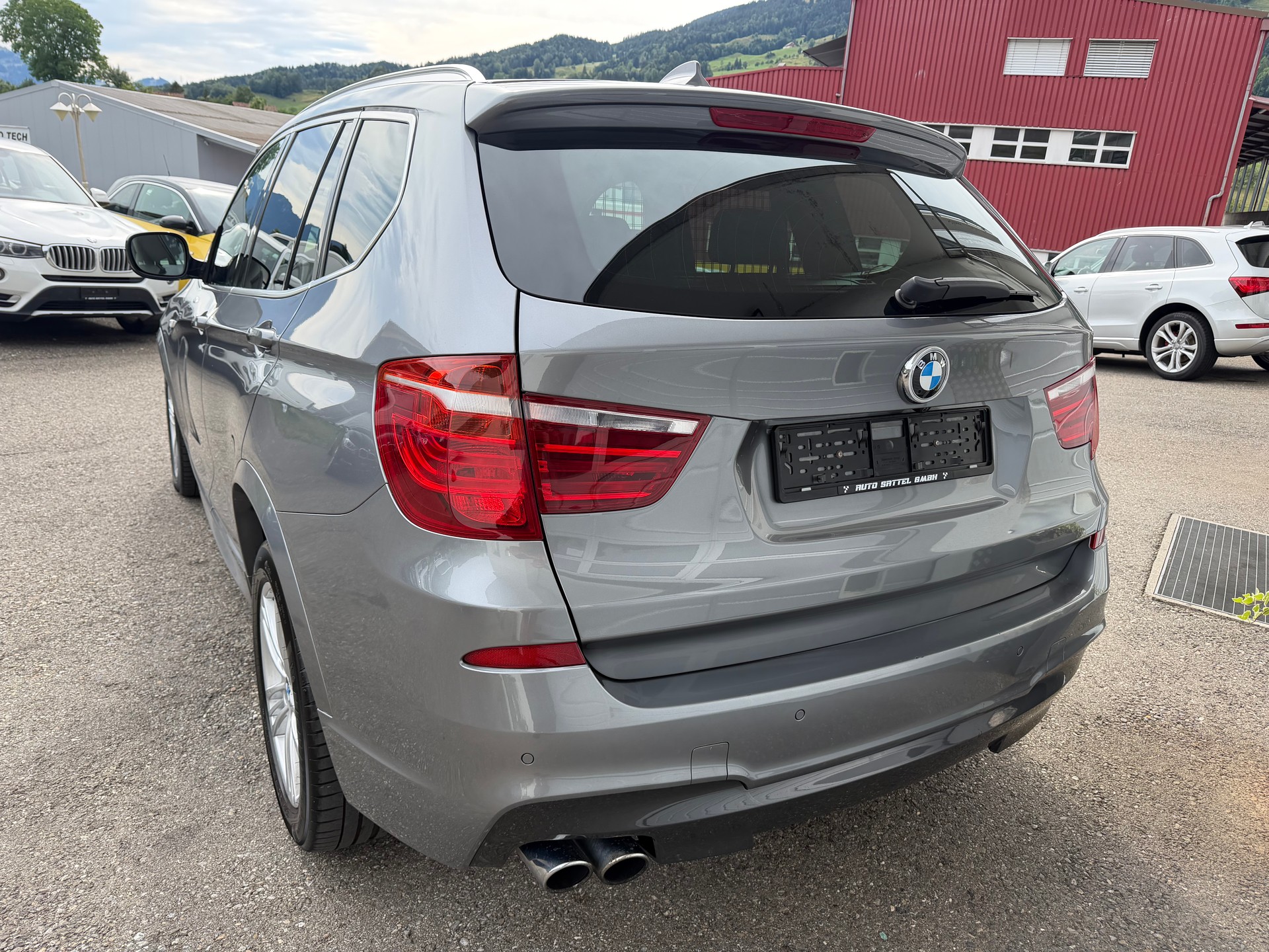 BMW X3 xDrive 28i Steptronic-showroom-element-1